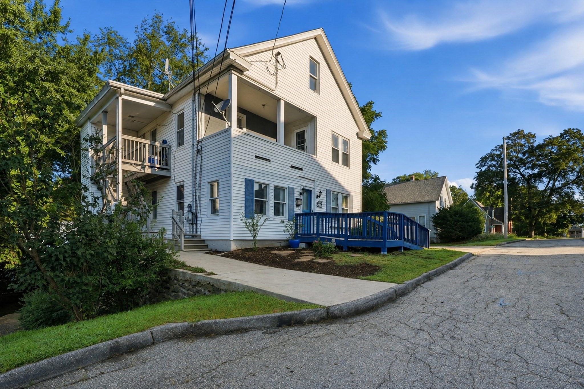 main property photo 27