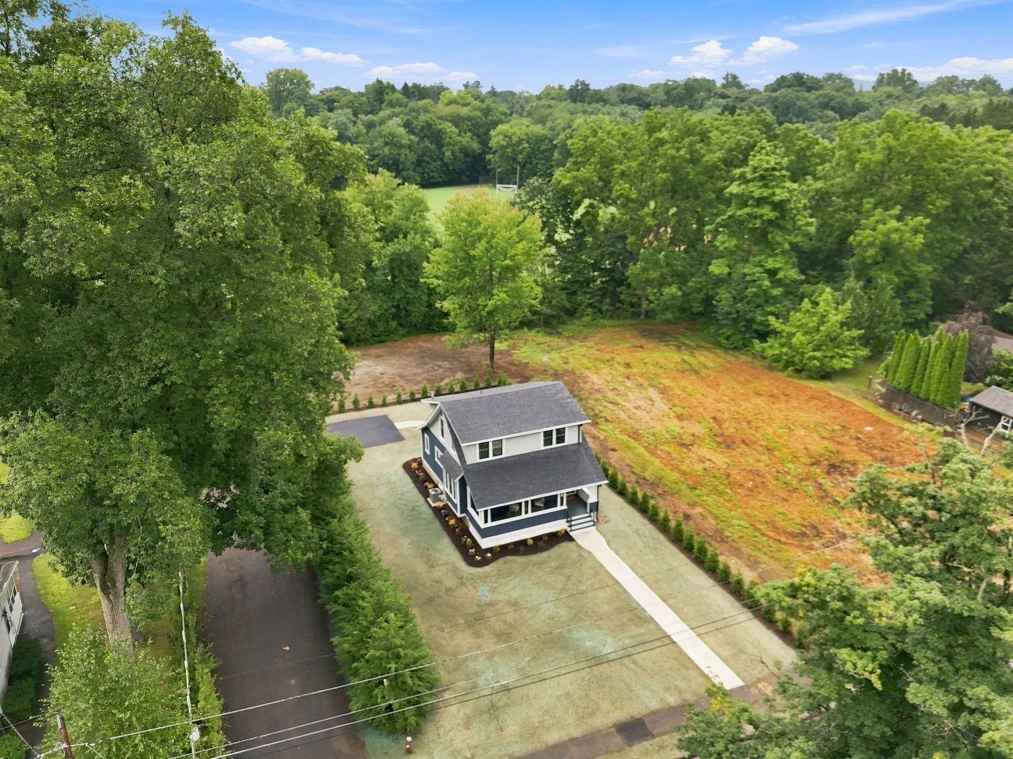 main property photo 34