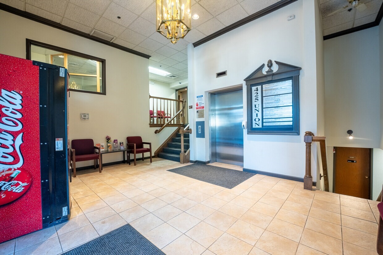 main property photo 4