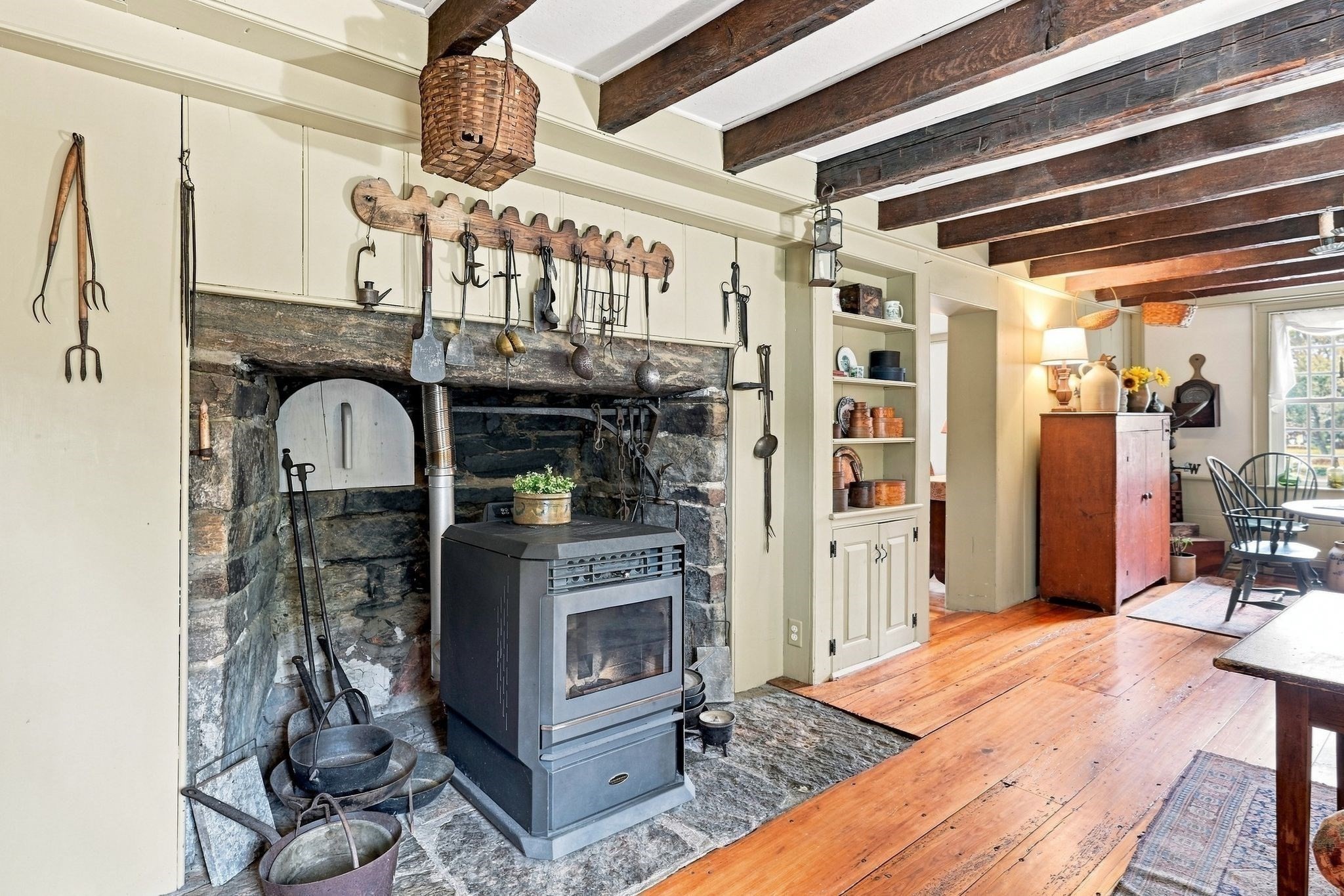 main property photo 16
