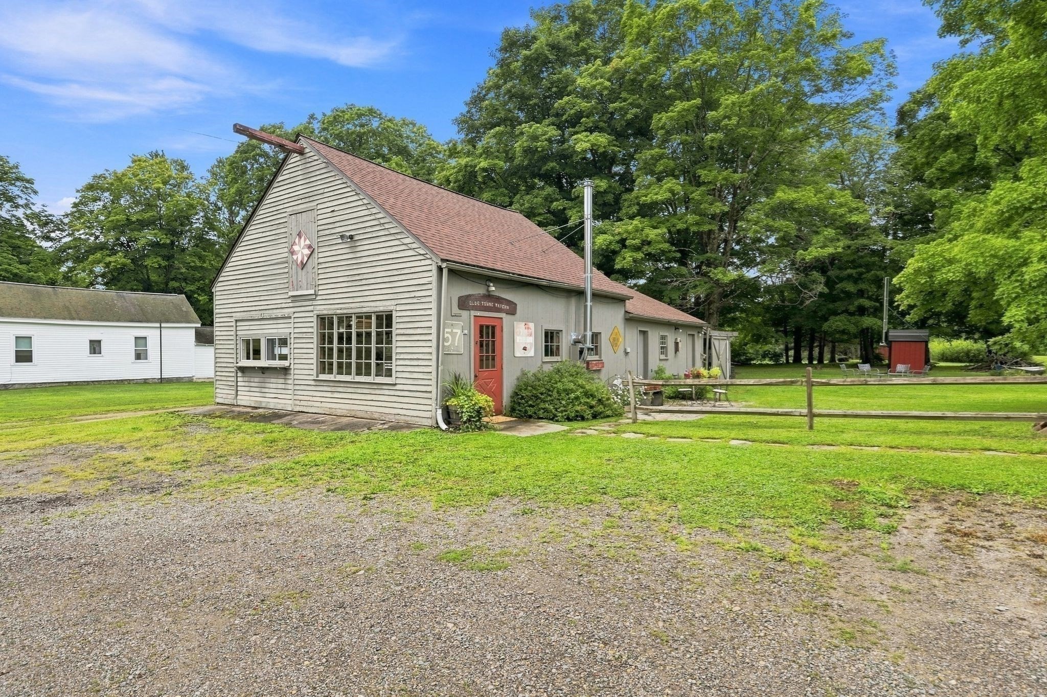 main property photo 5