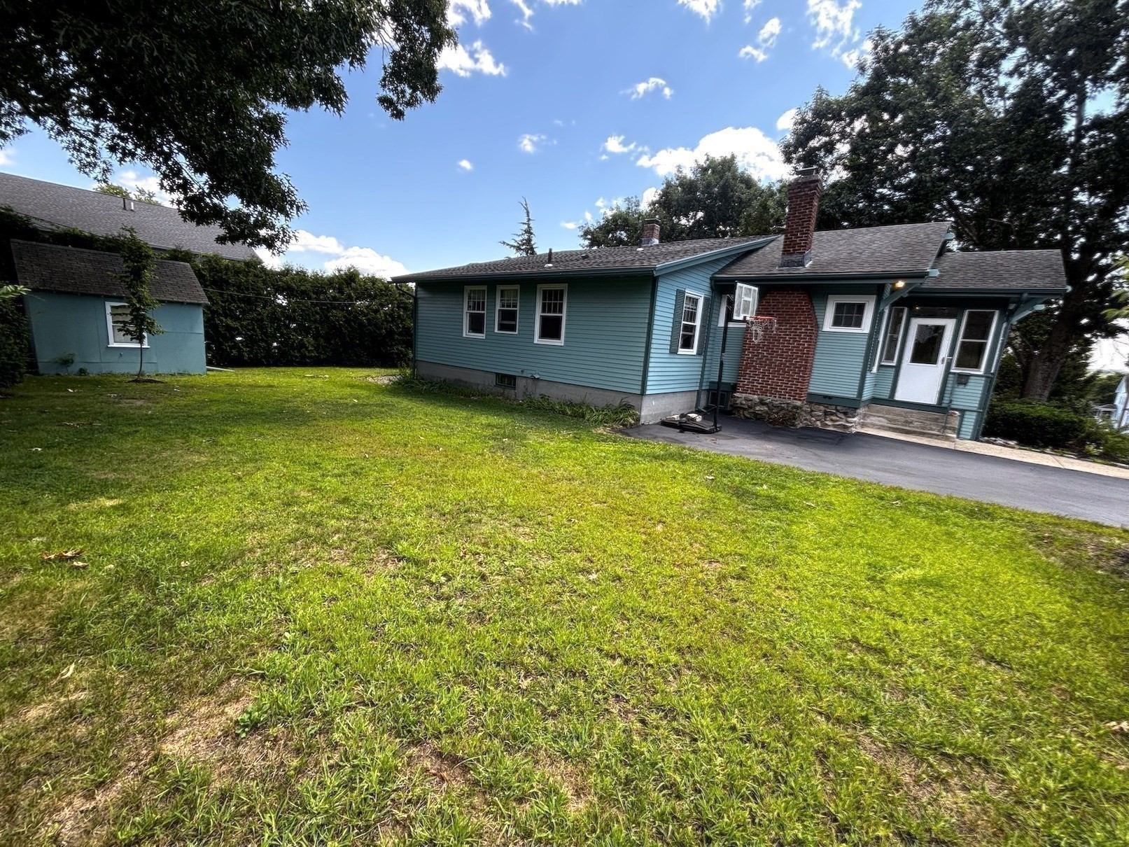 main property photo 17