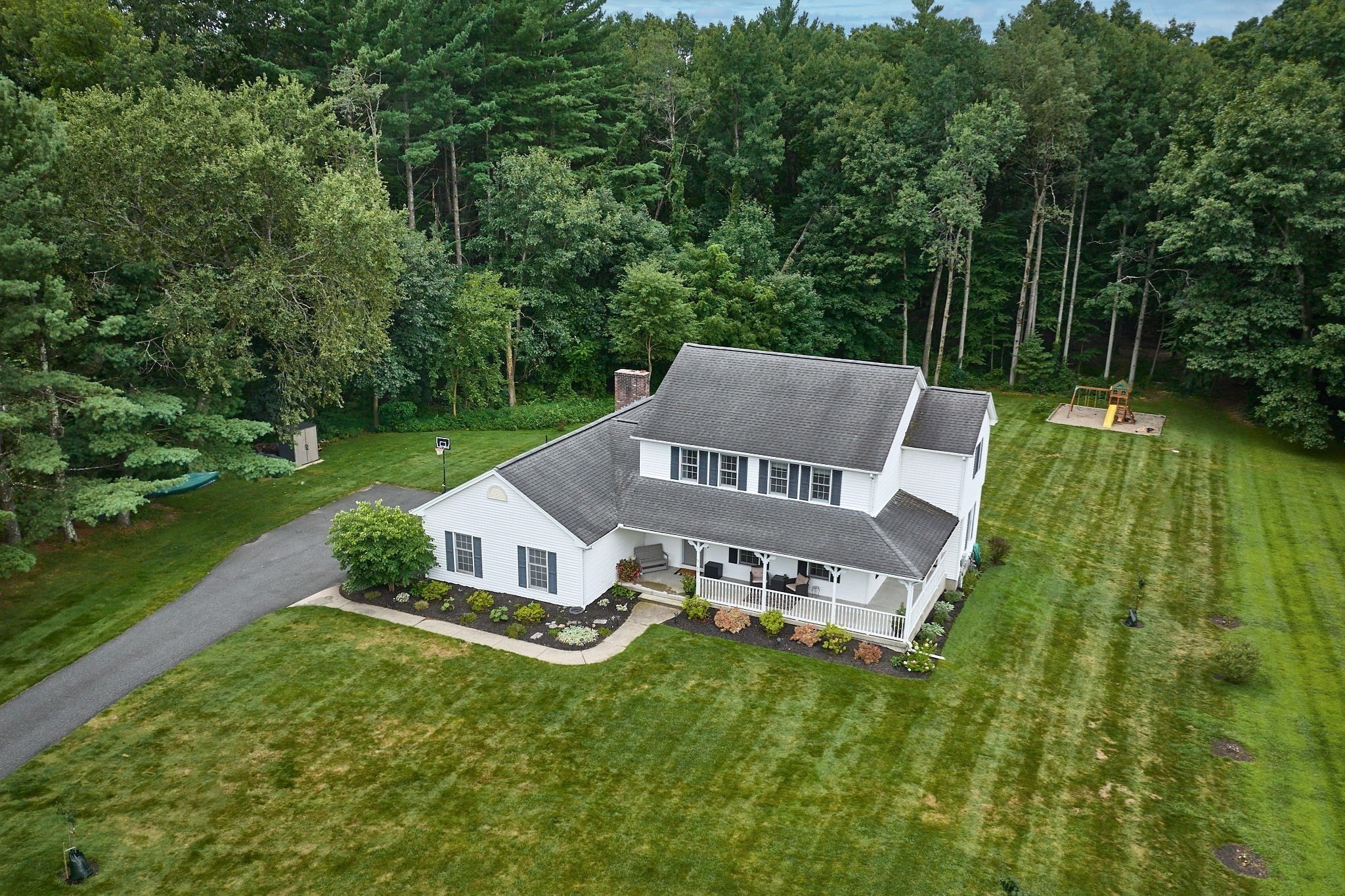 main property photo 31