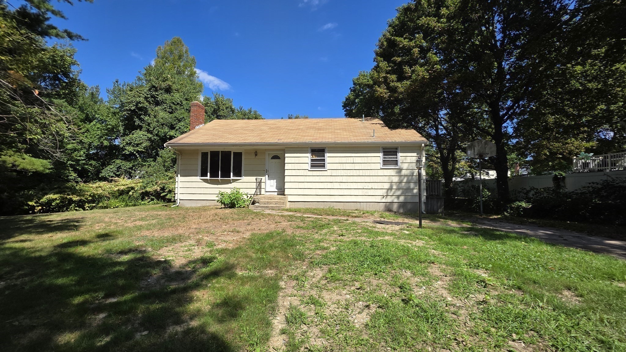 main property photo 15