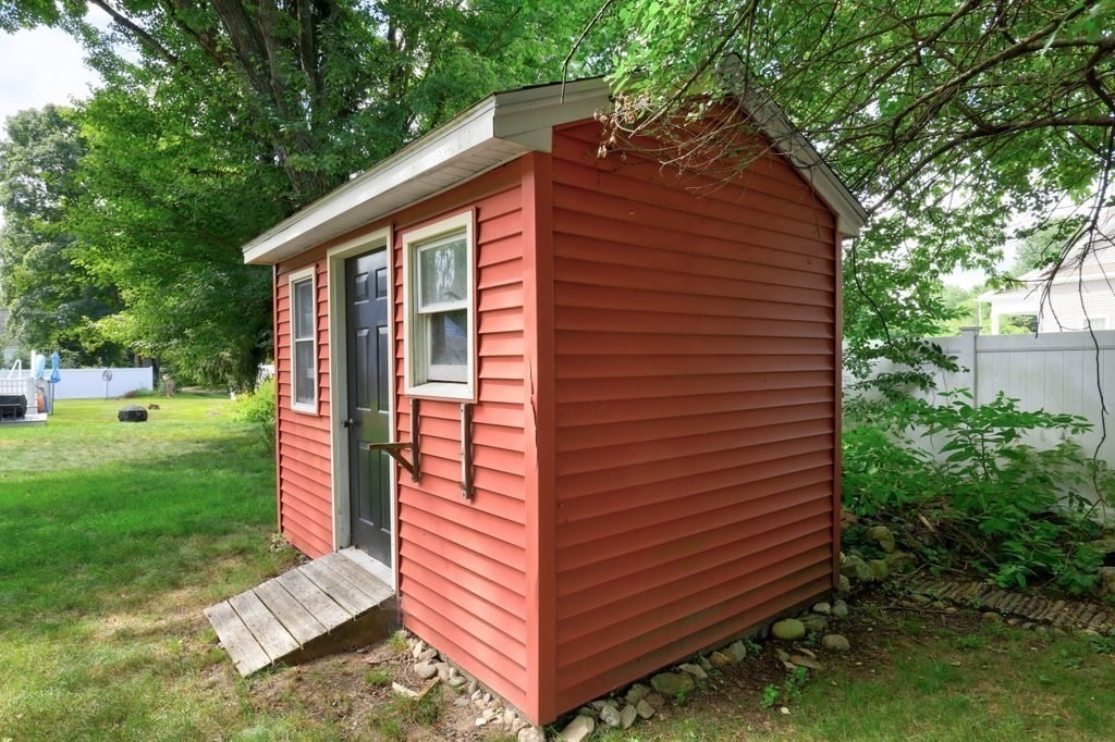 main property photo 30