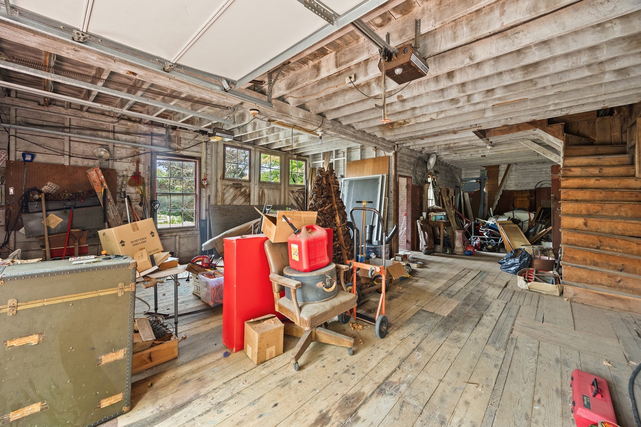 main property photo 35
