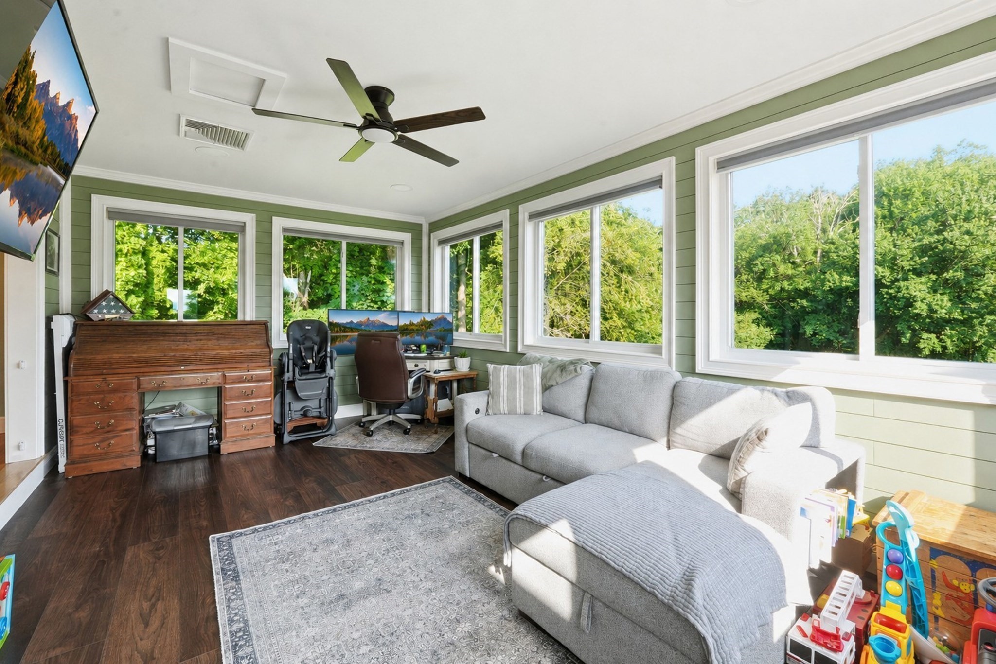 main property photo 11