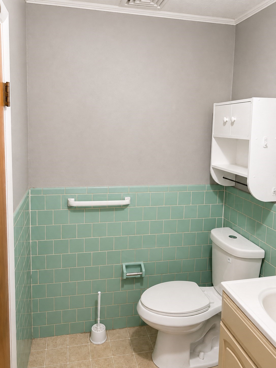 main property photo 18