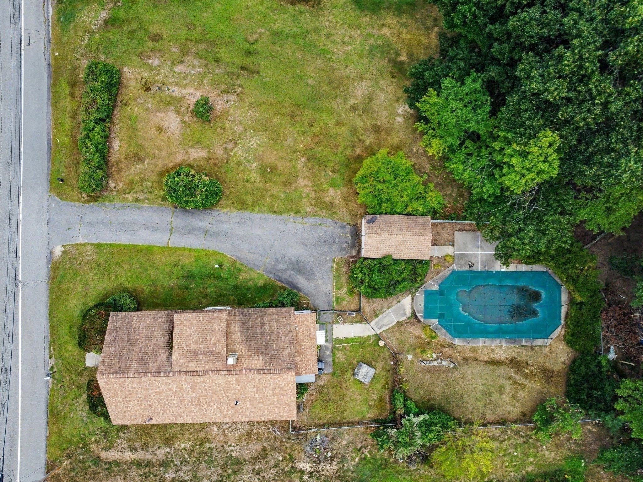 main property photo 17
