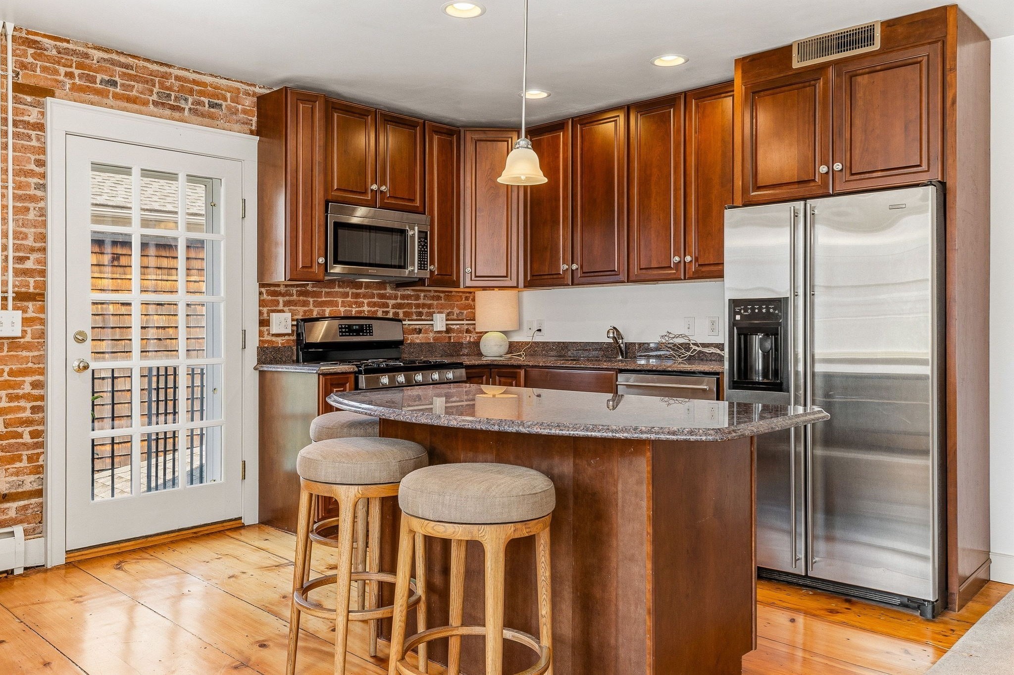 main property photo 18