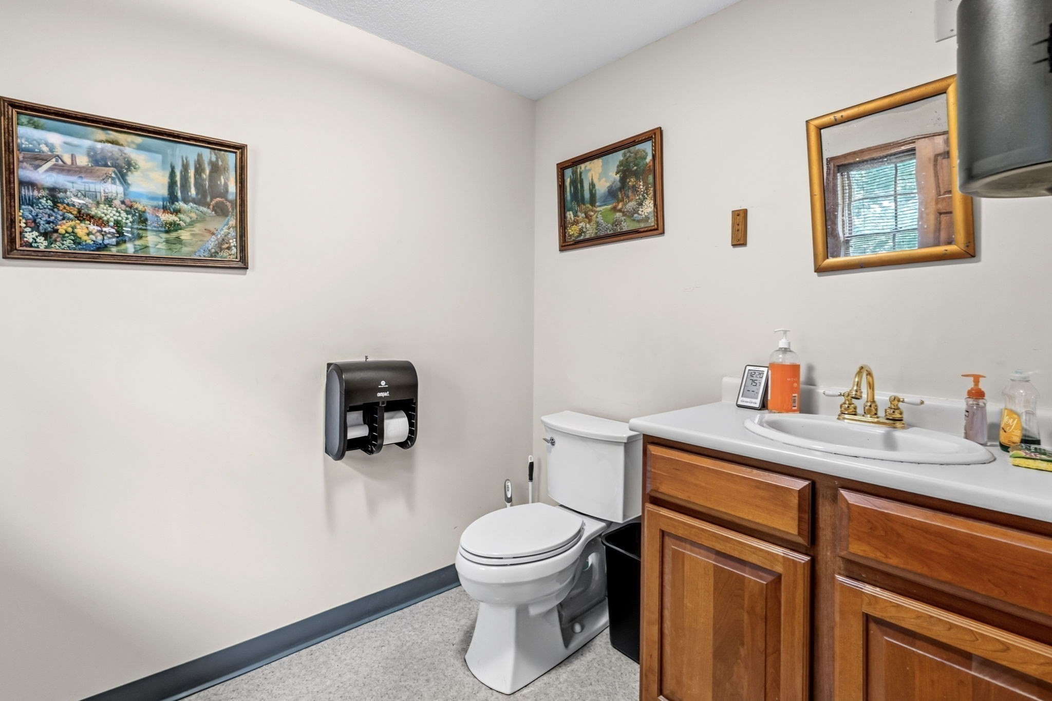 main property photo 15