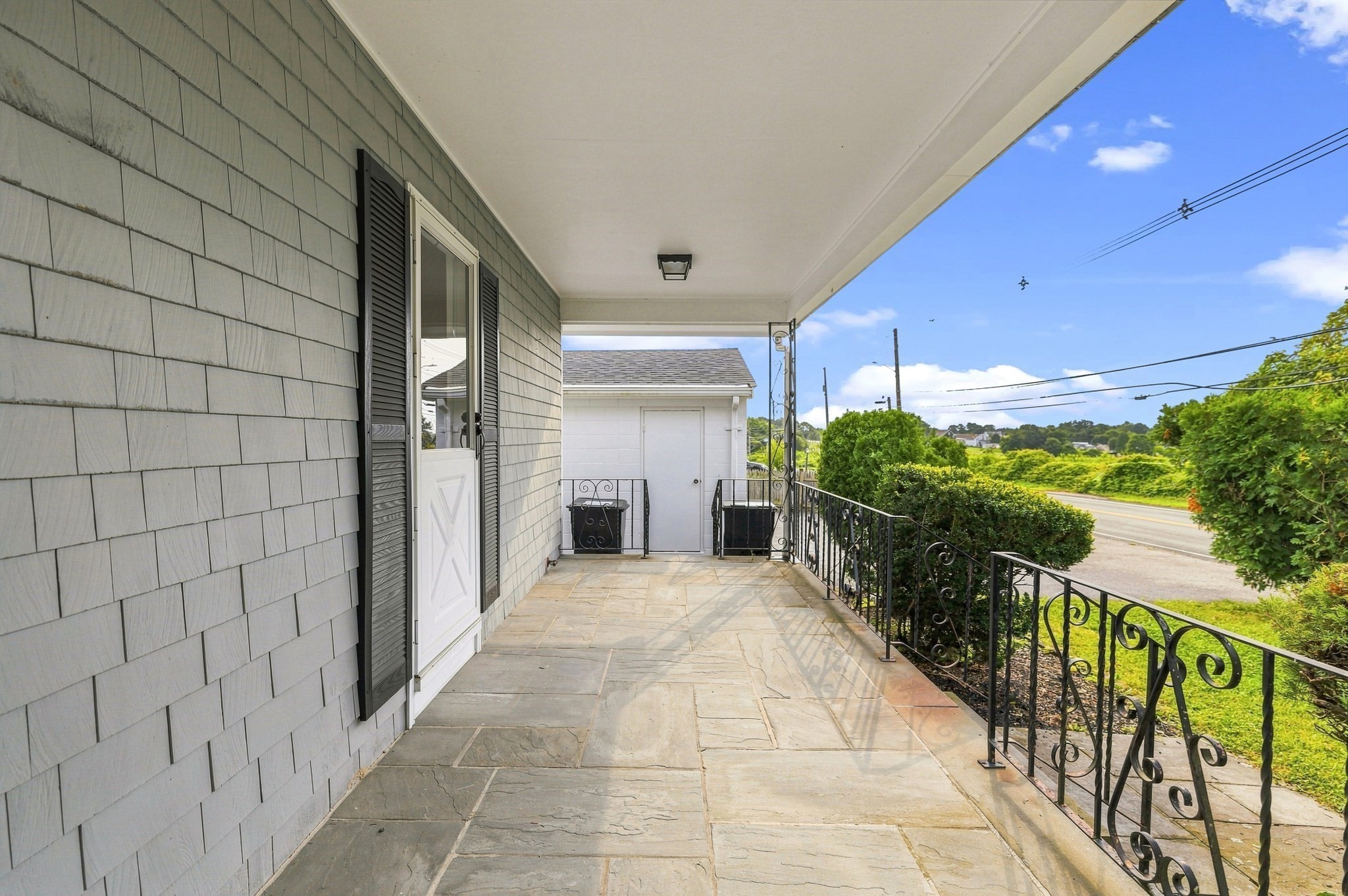 main property photo 32