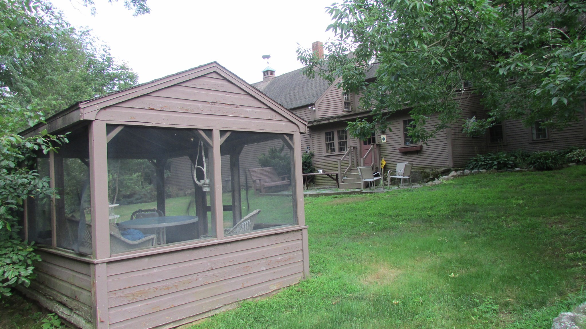 main property photo 9