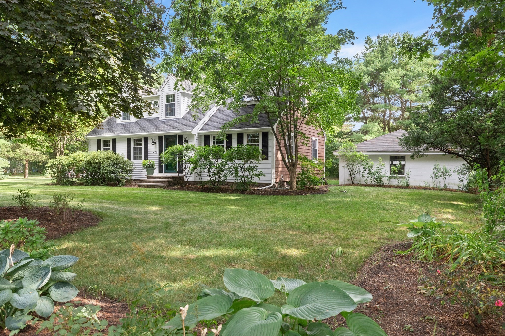 main property photo 34