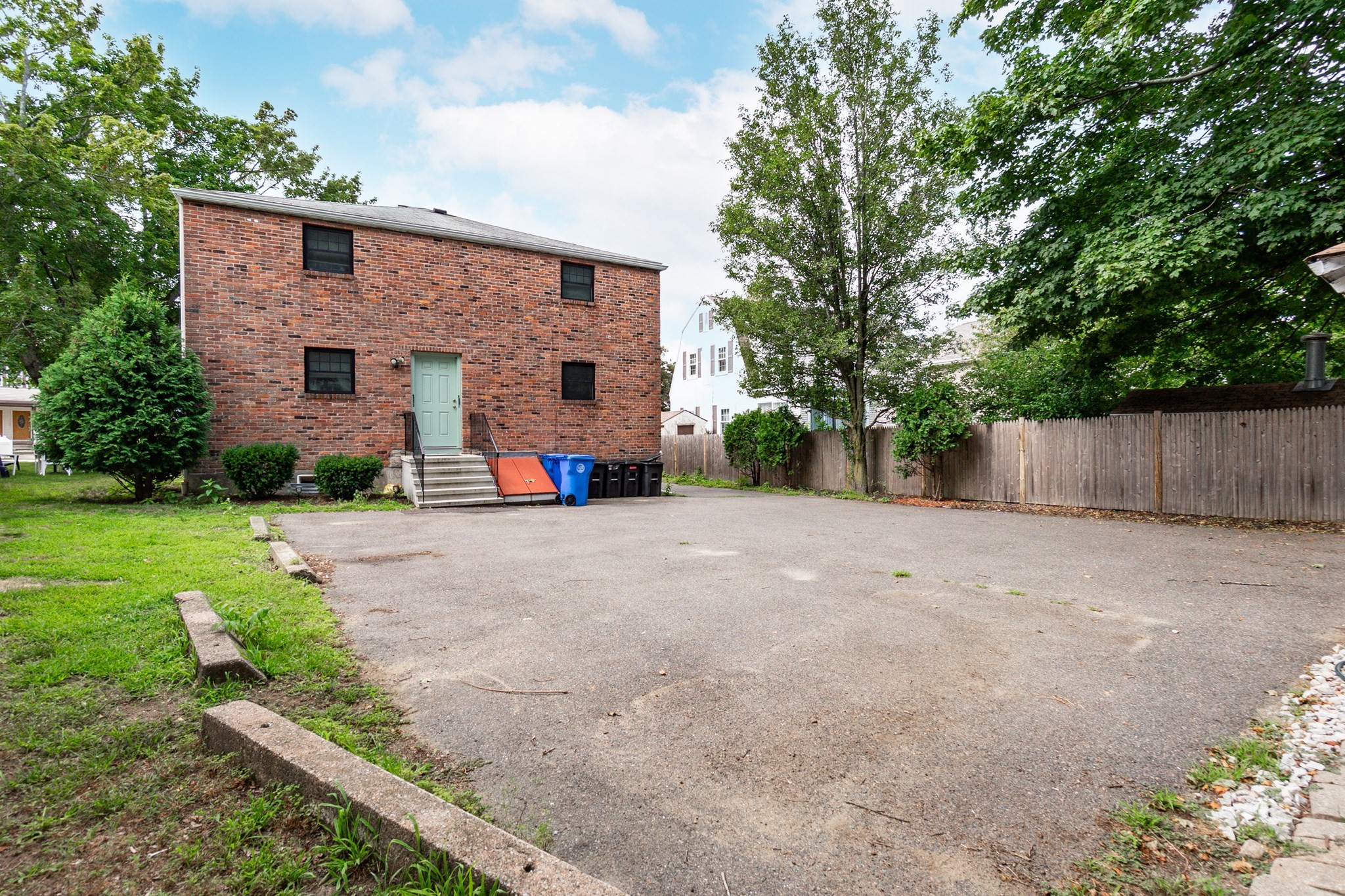 main property photo 19