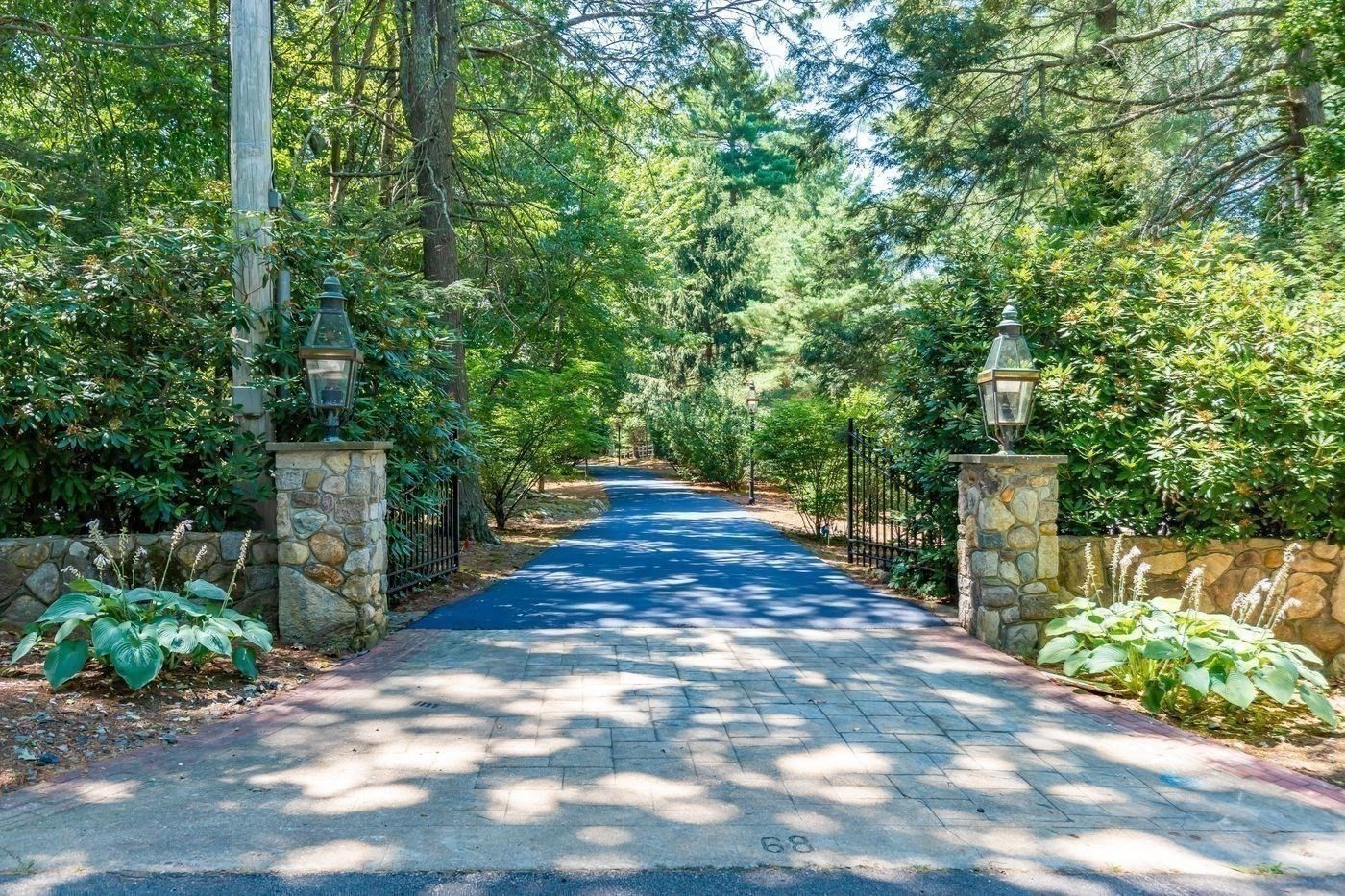 main property photo 24