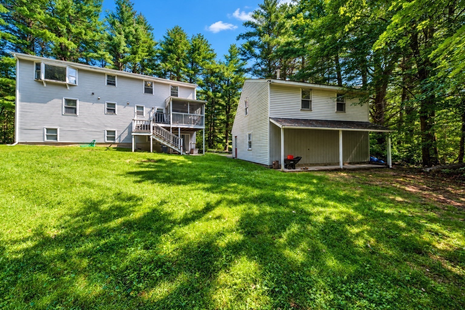 main property photo 37