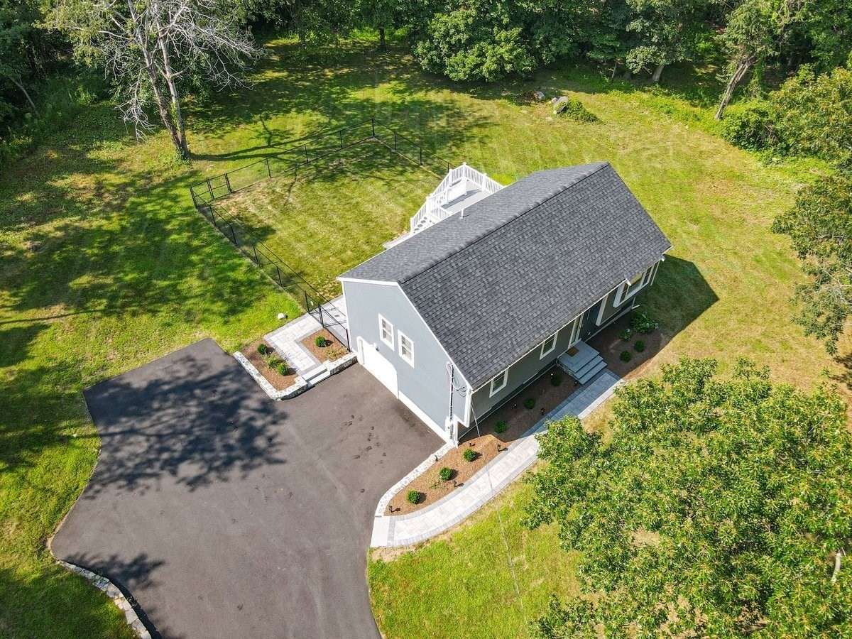 main property photo 40