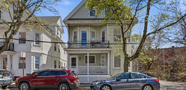 image of property with 7 Bed | 3 Bath | 2,988 Sqft