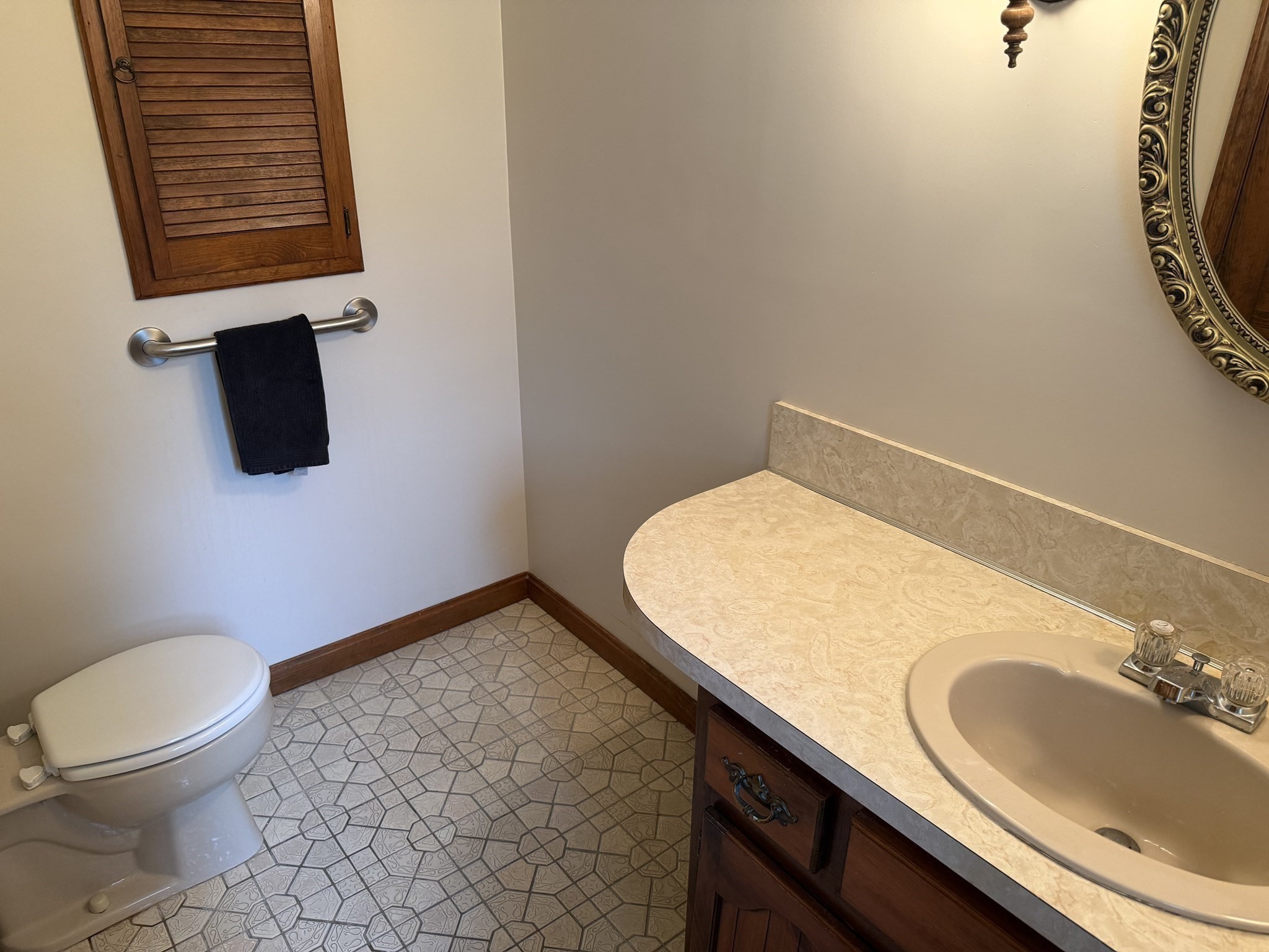 main property photo 13