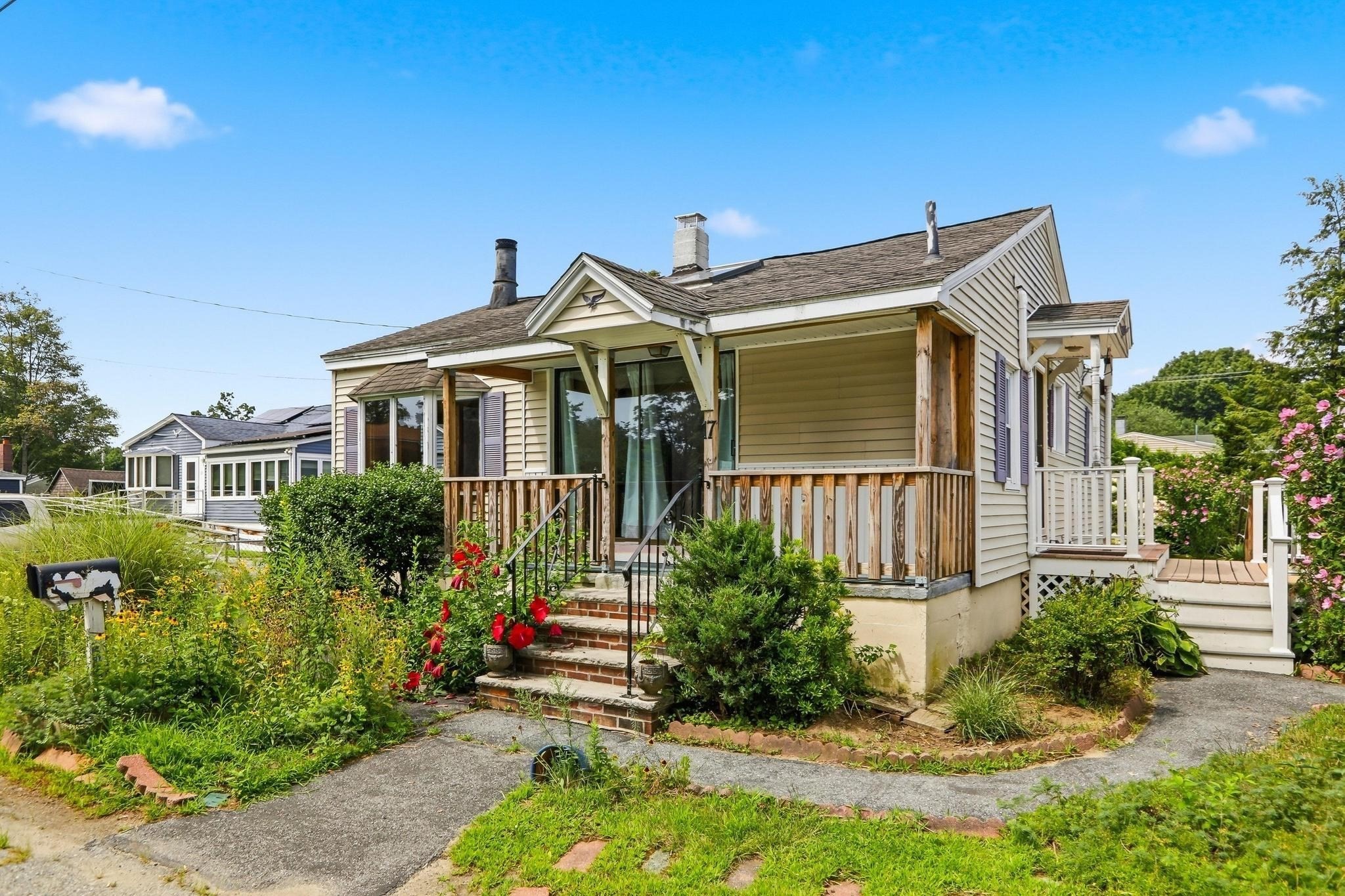 main property photo 33