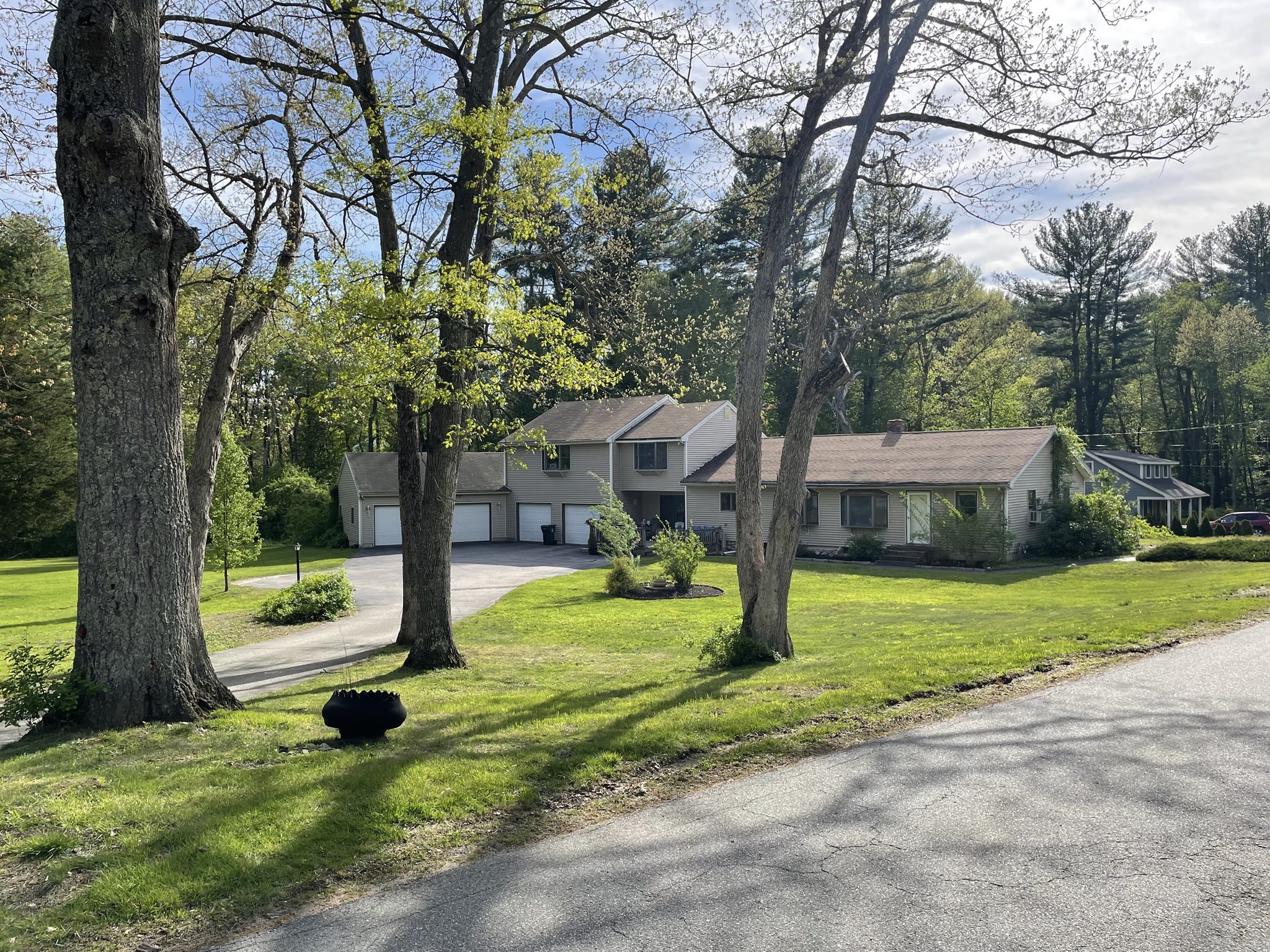 main property photo 12