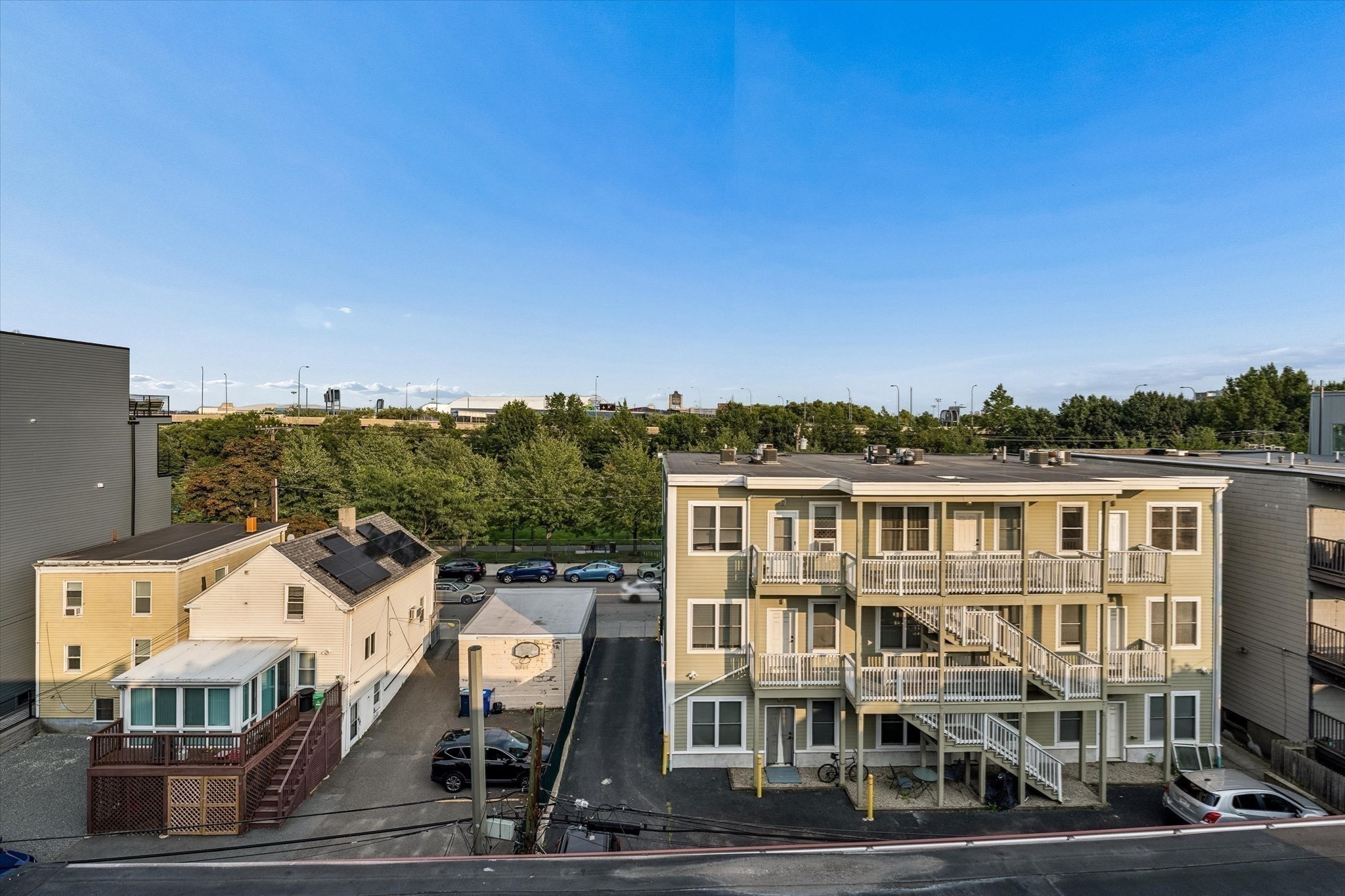 main property photo 34