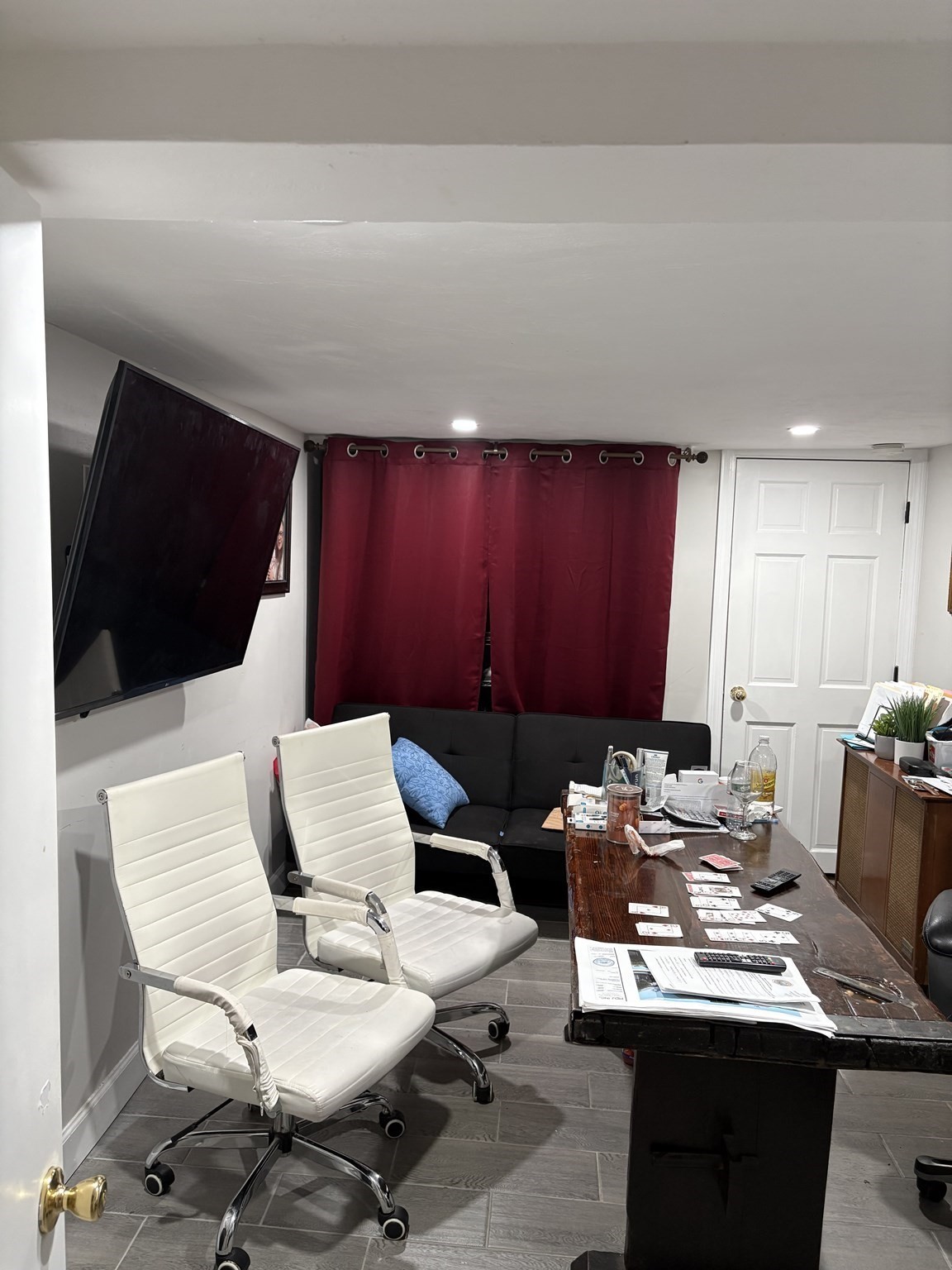 main property photo 9