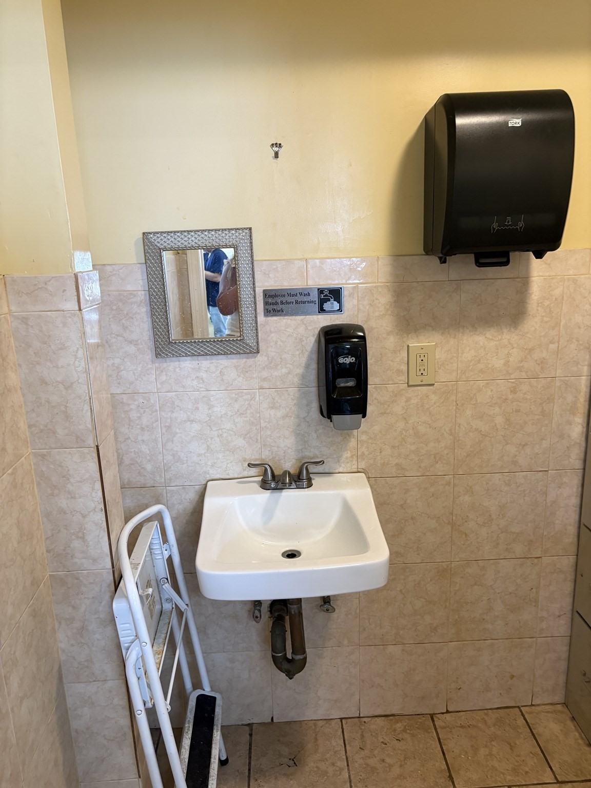 main property photo 3