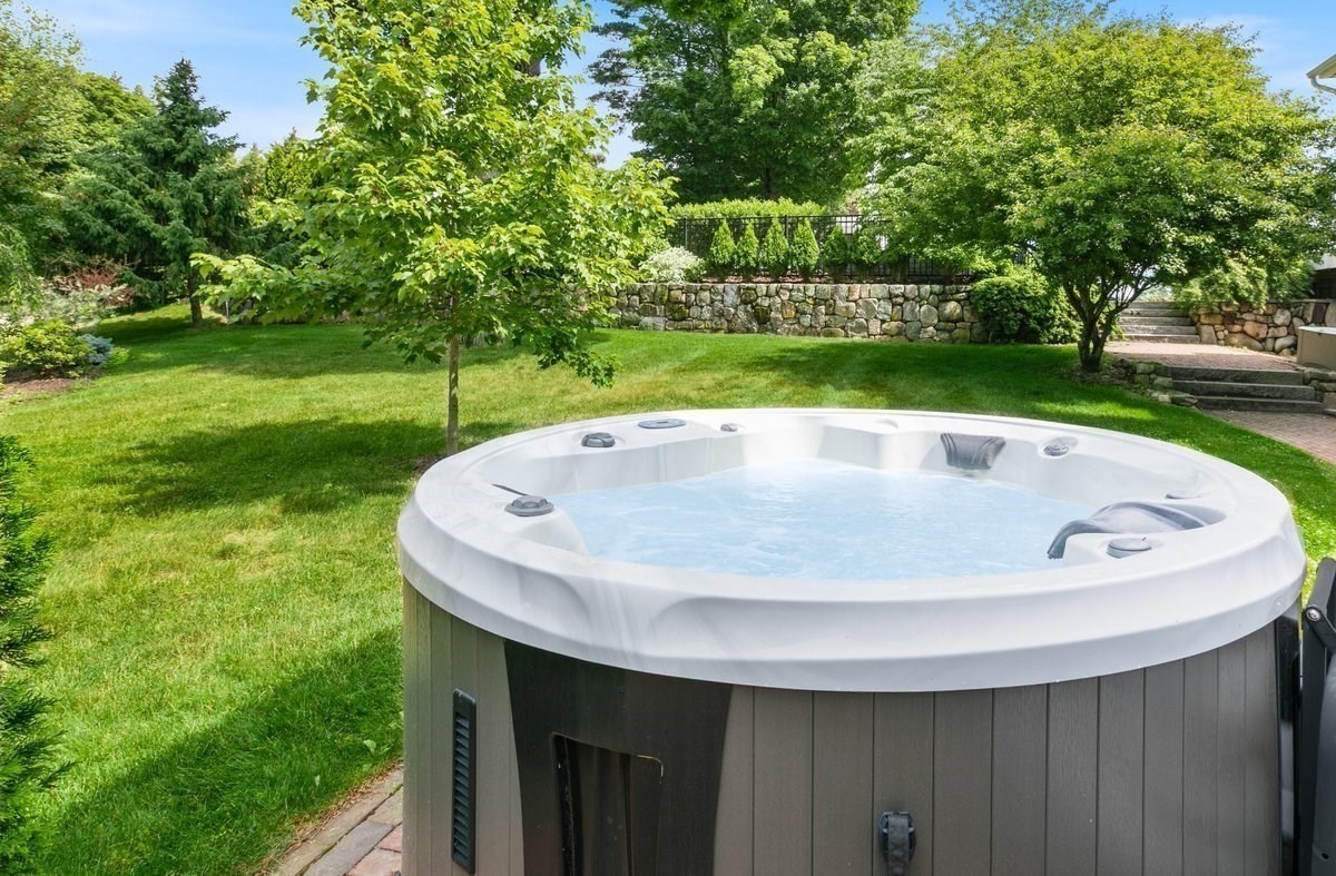 main property photo 39