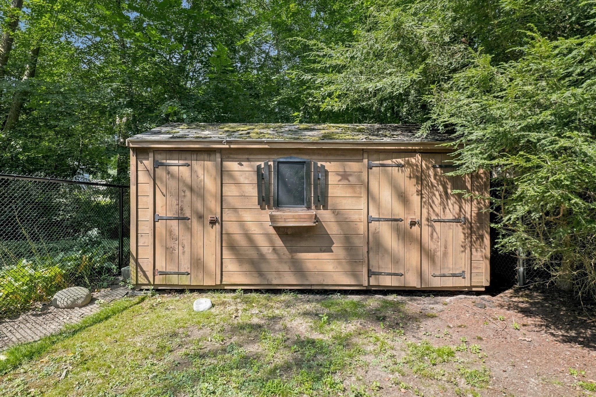 main property photo 35