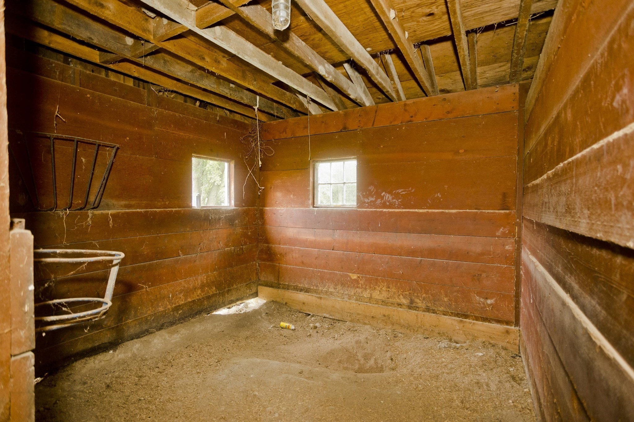 main property photo 37