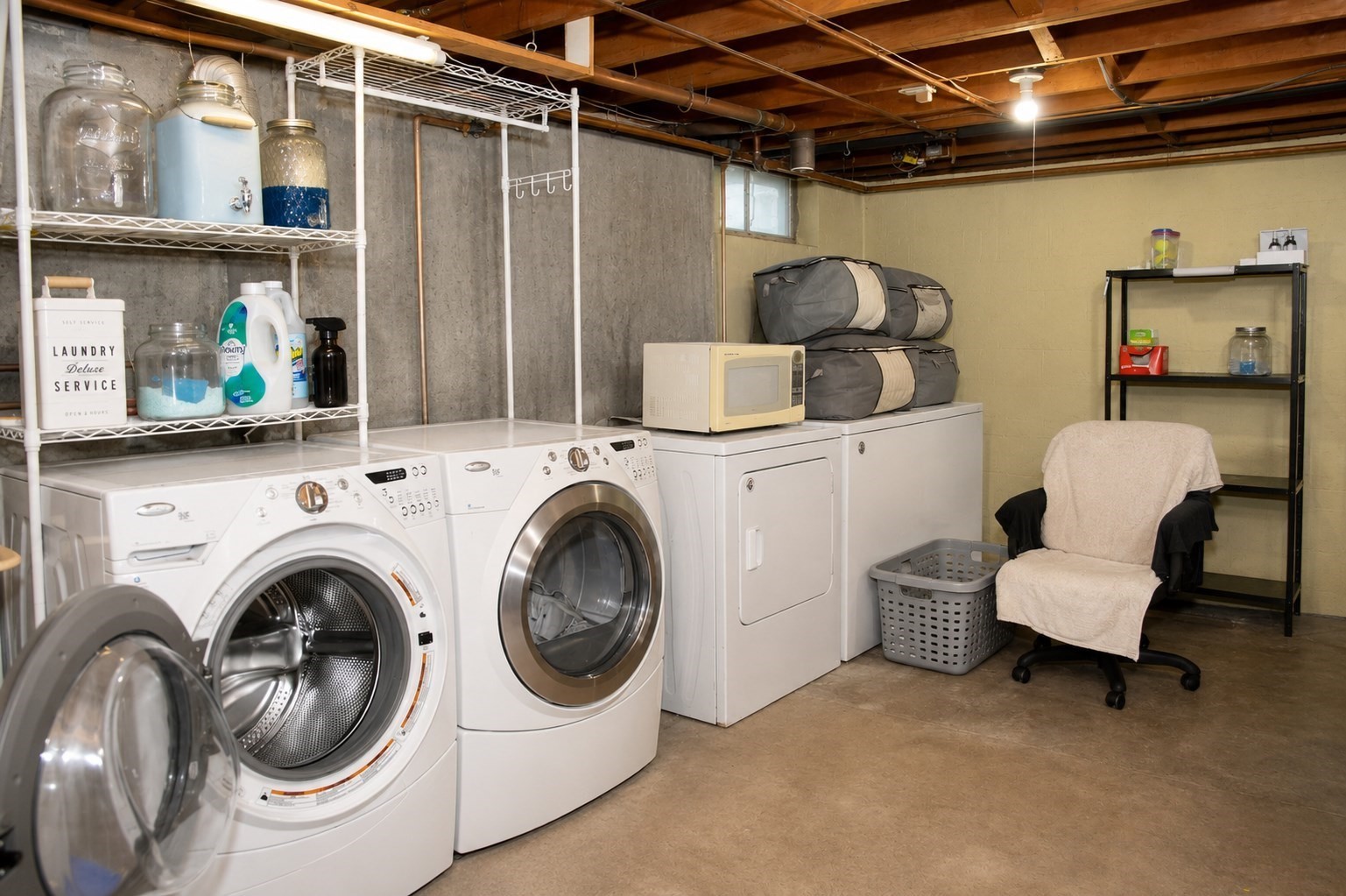 main property photo 13
