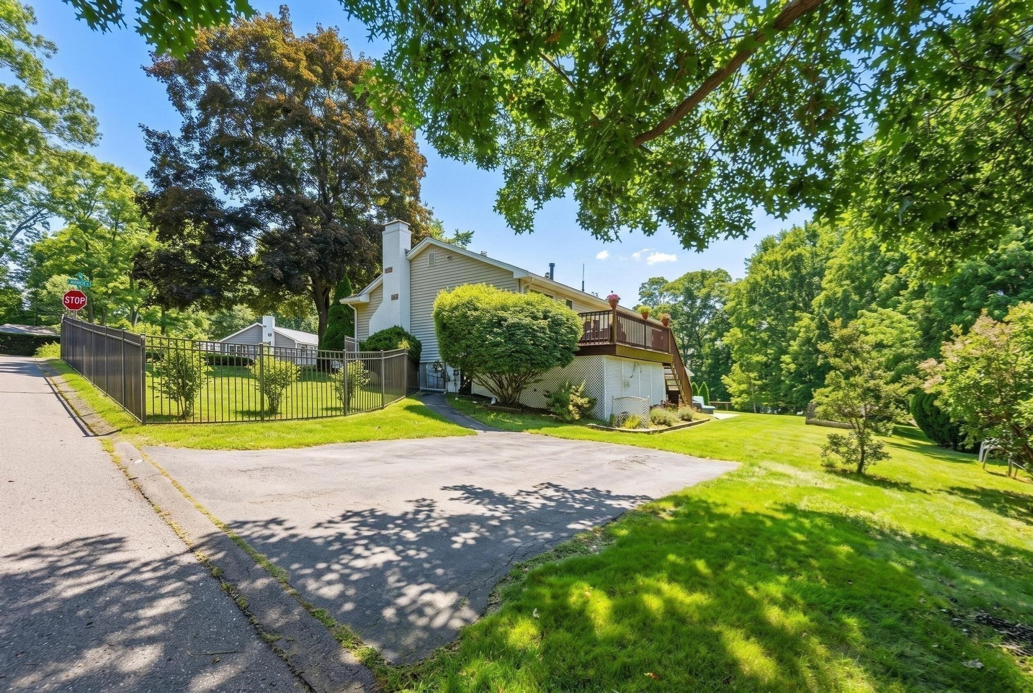main property photo 33