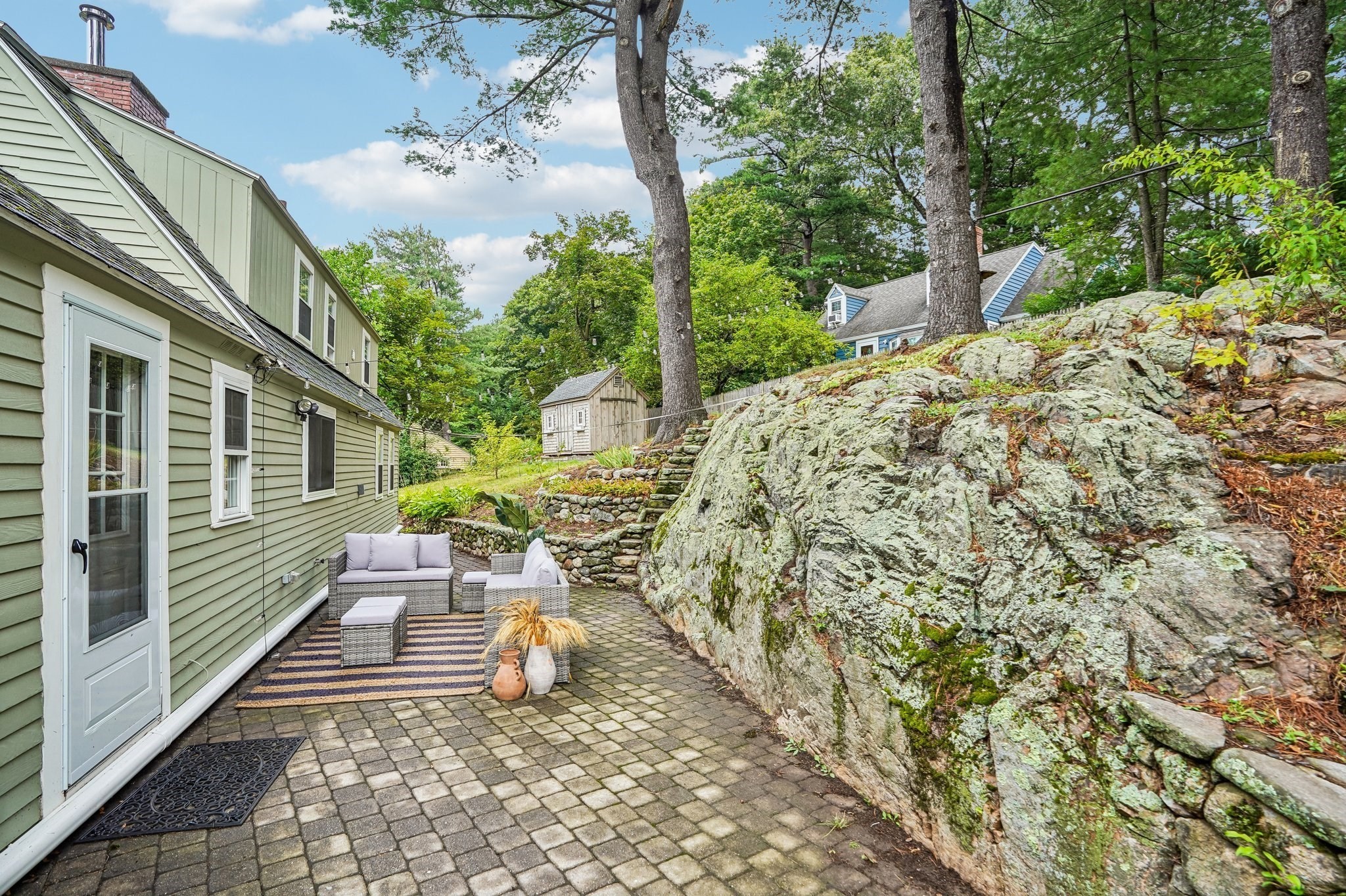 main property photo 32