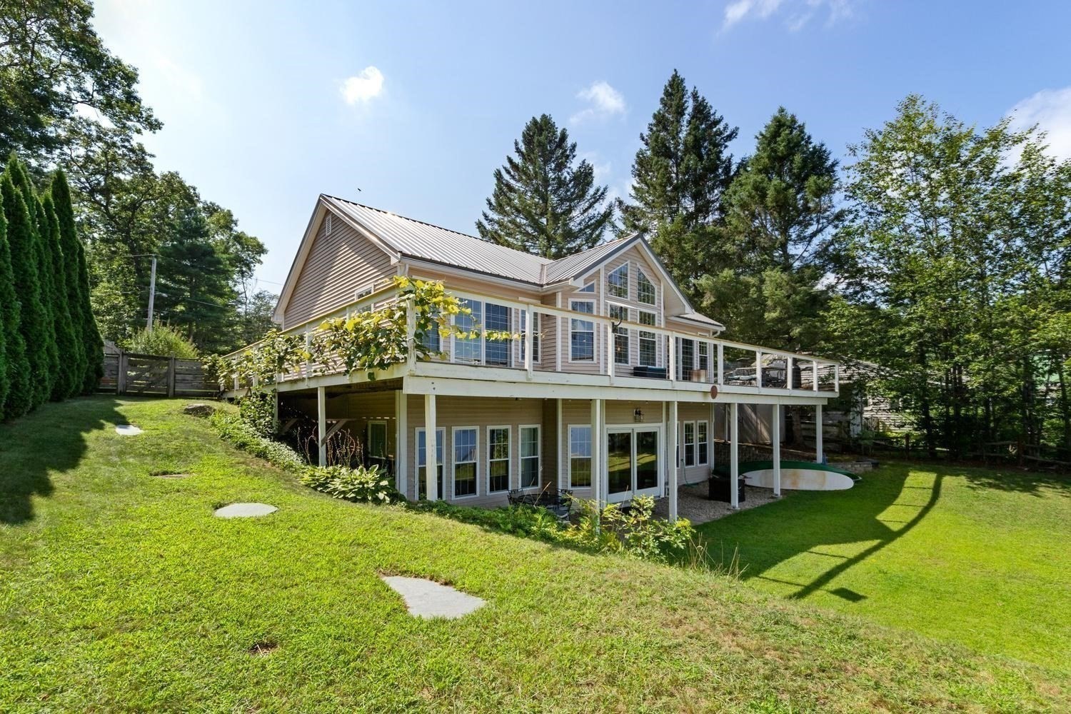 main property photo 8