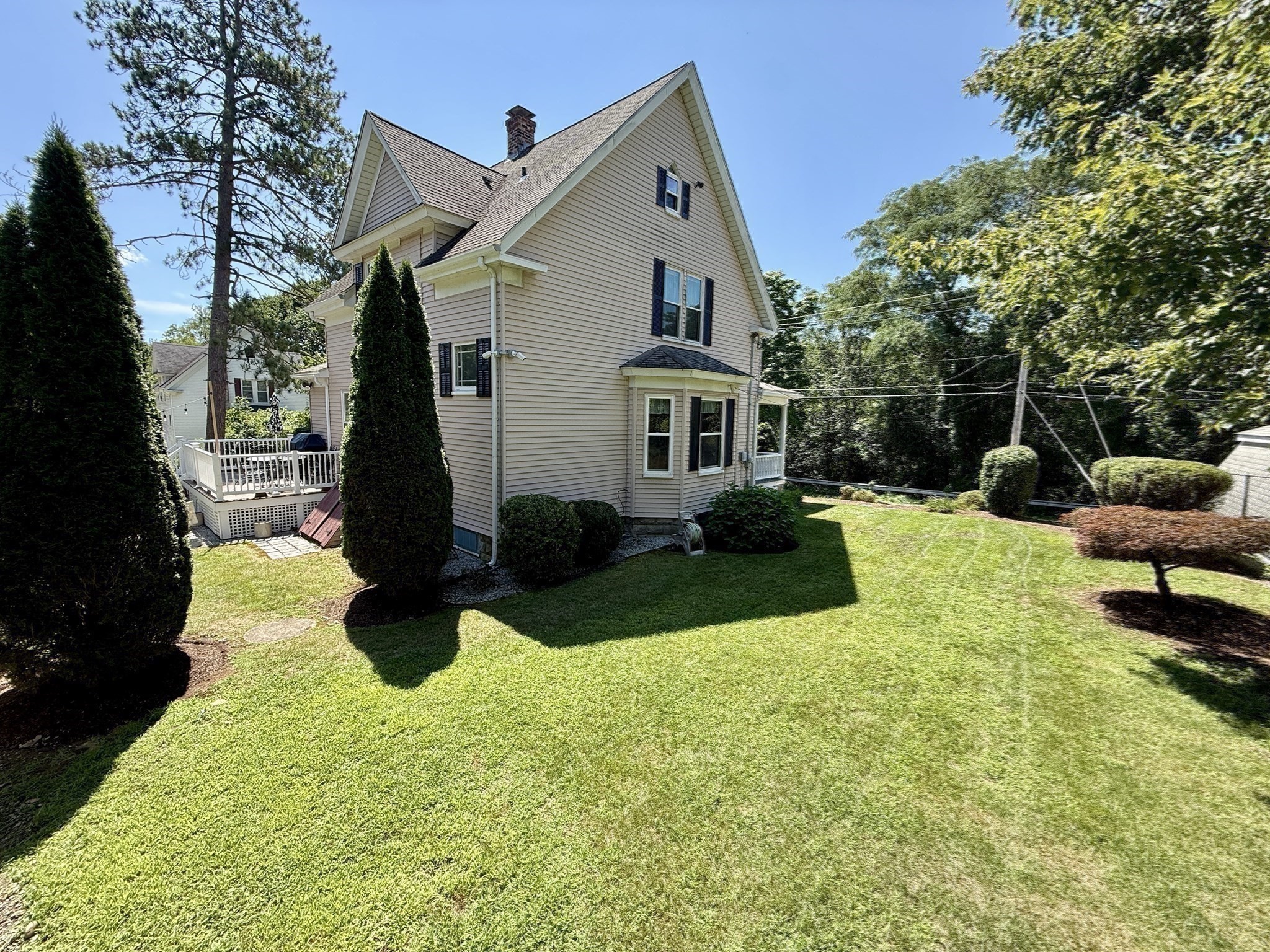 main property photo 29