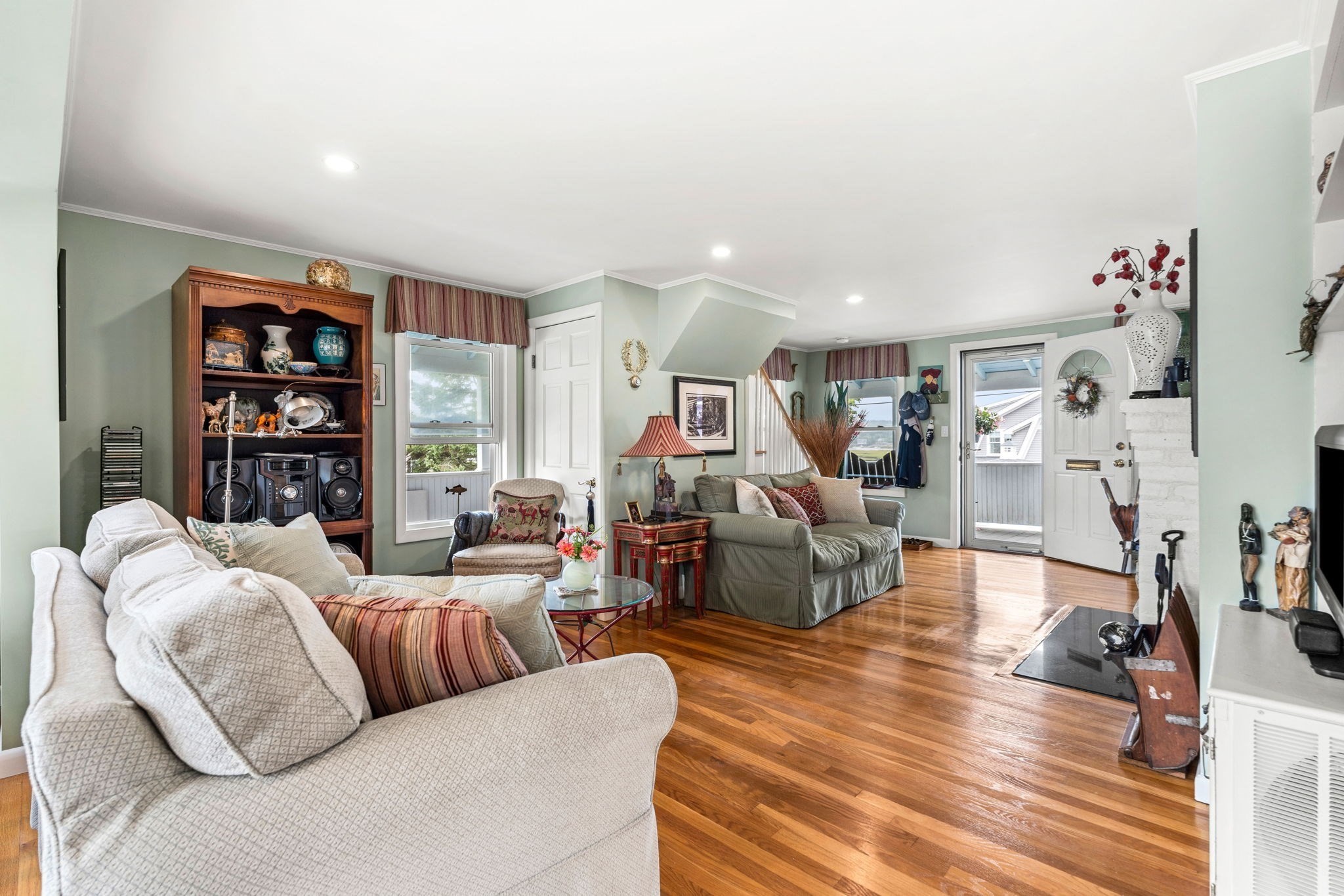 main property photo 13