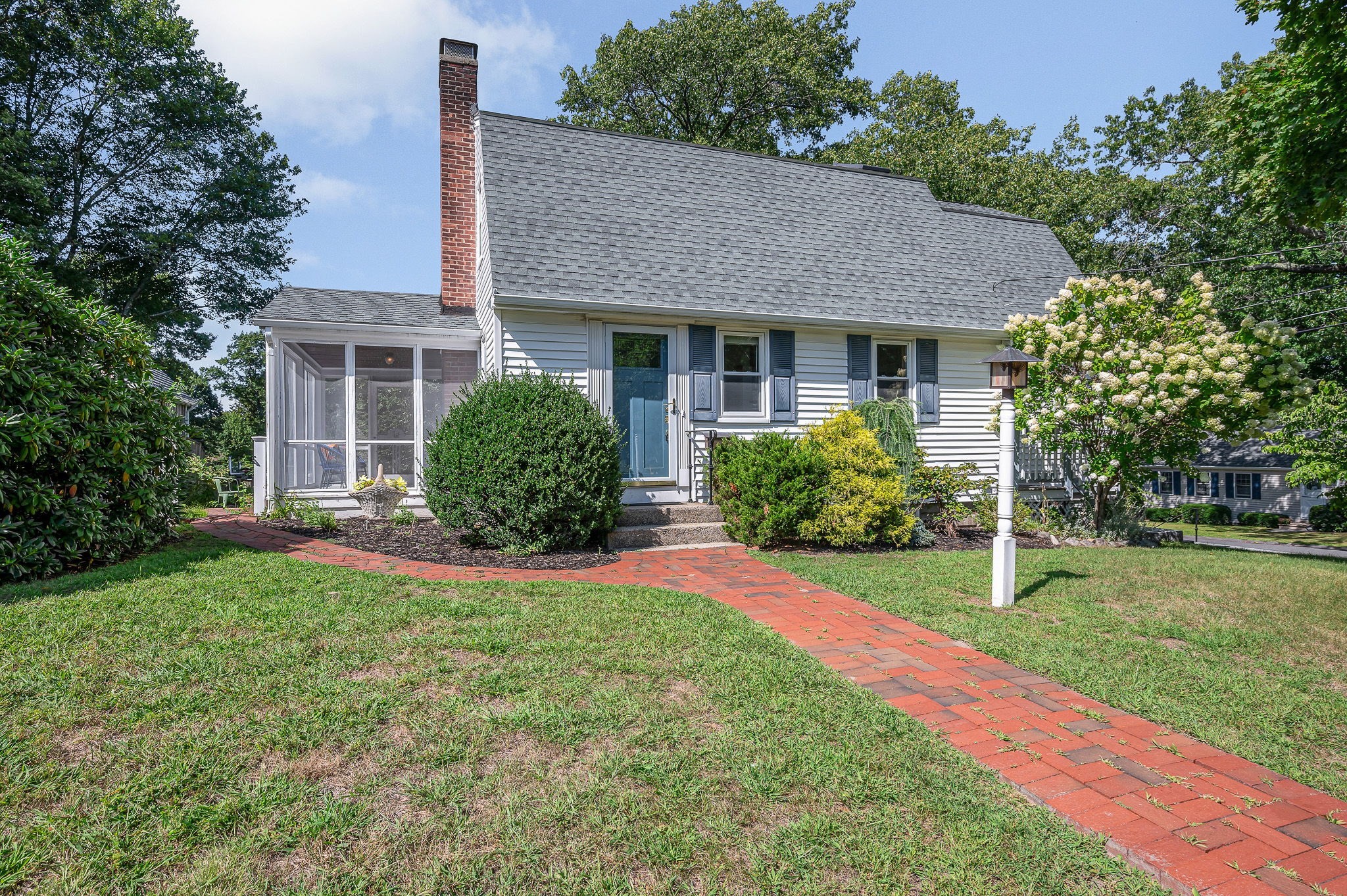 main property photo 28