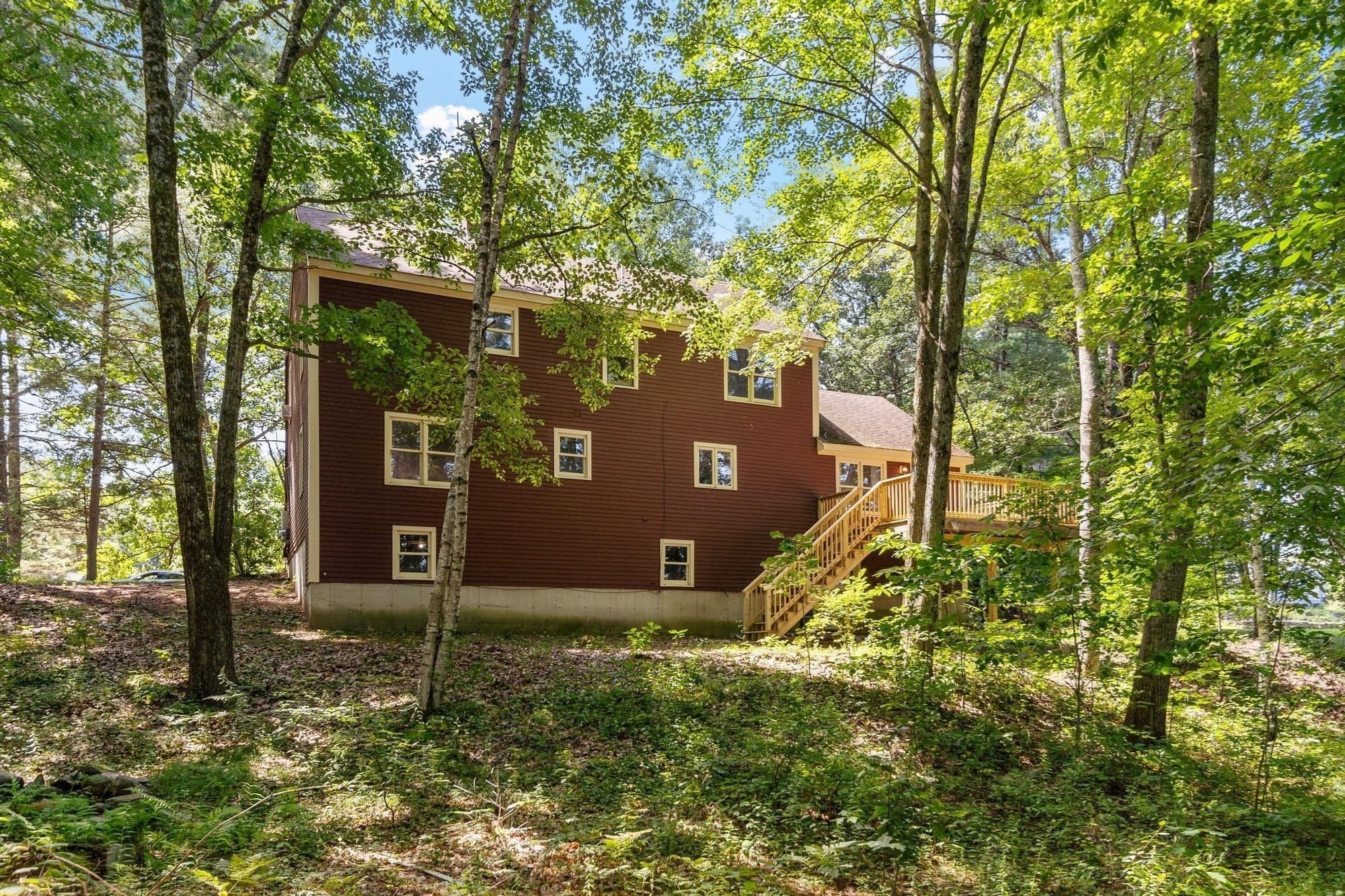 main property photo 4