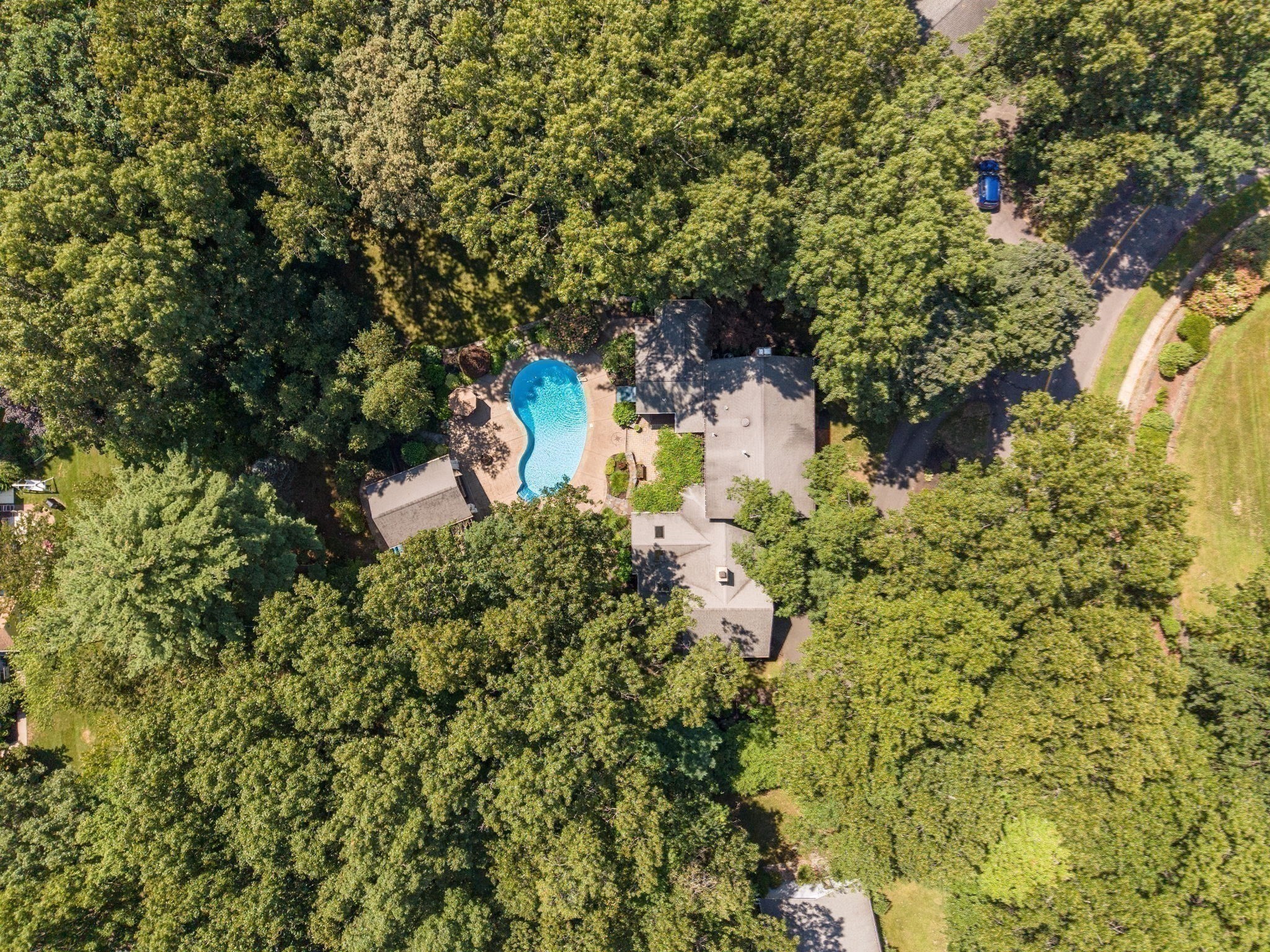 main property photo 12