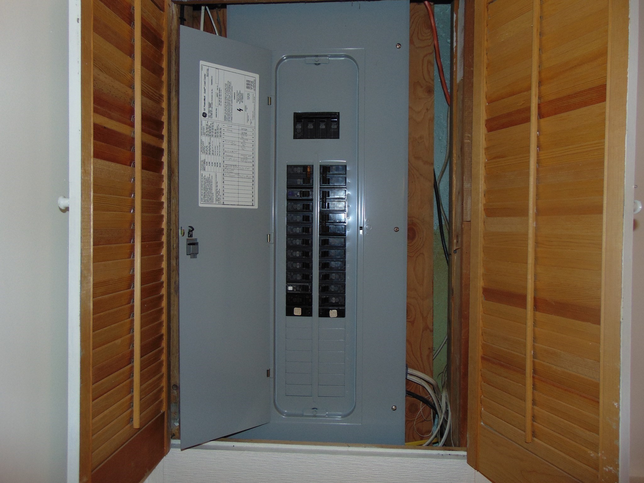 main property photo 30