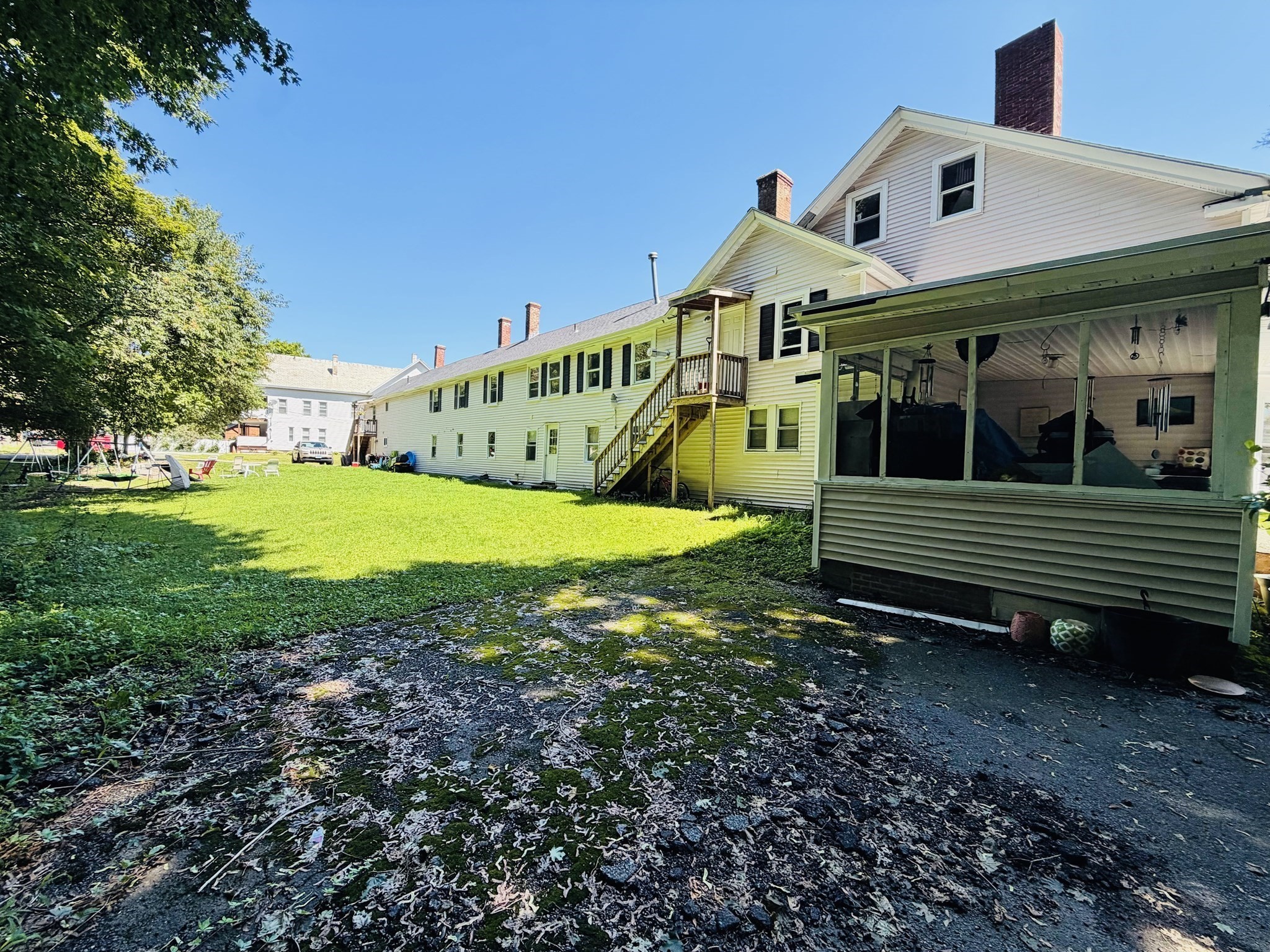 main property photo 3