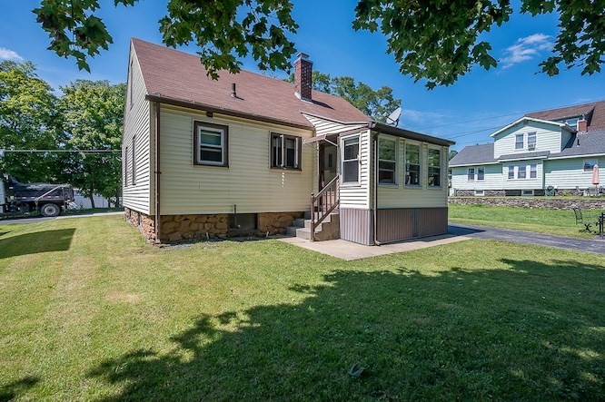 main property photo 28