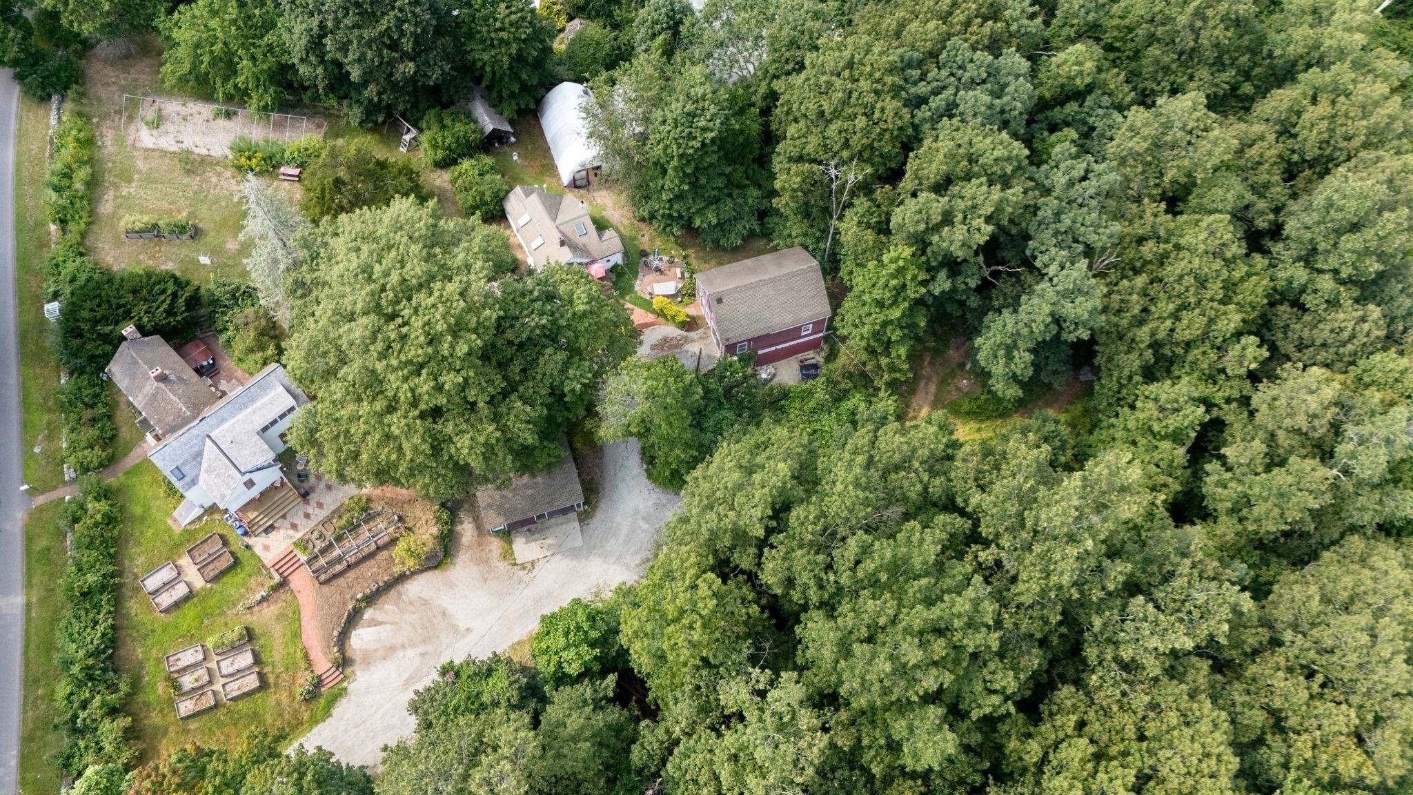 main property photo 34