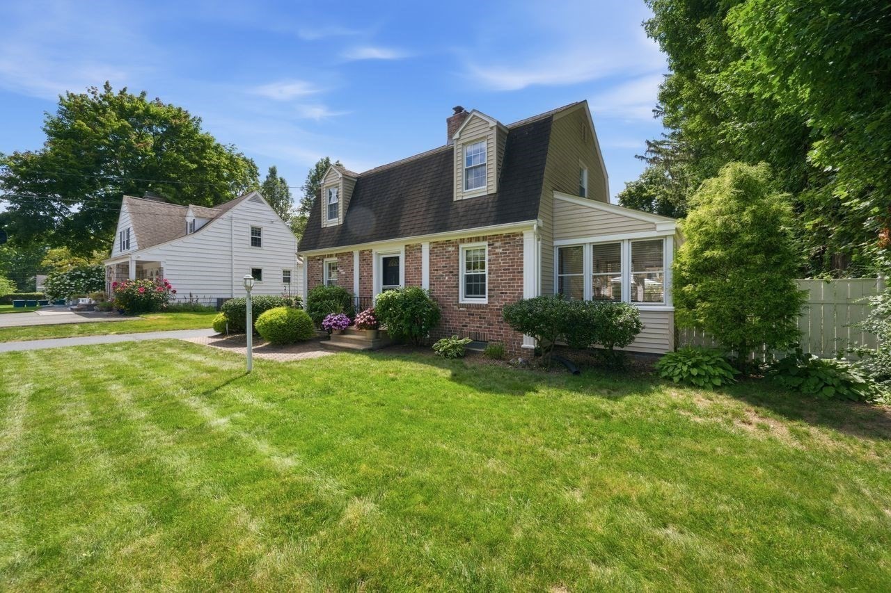 main property photo 41