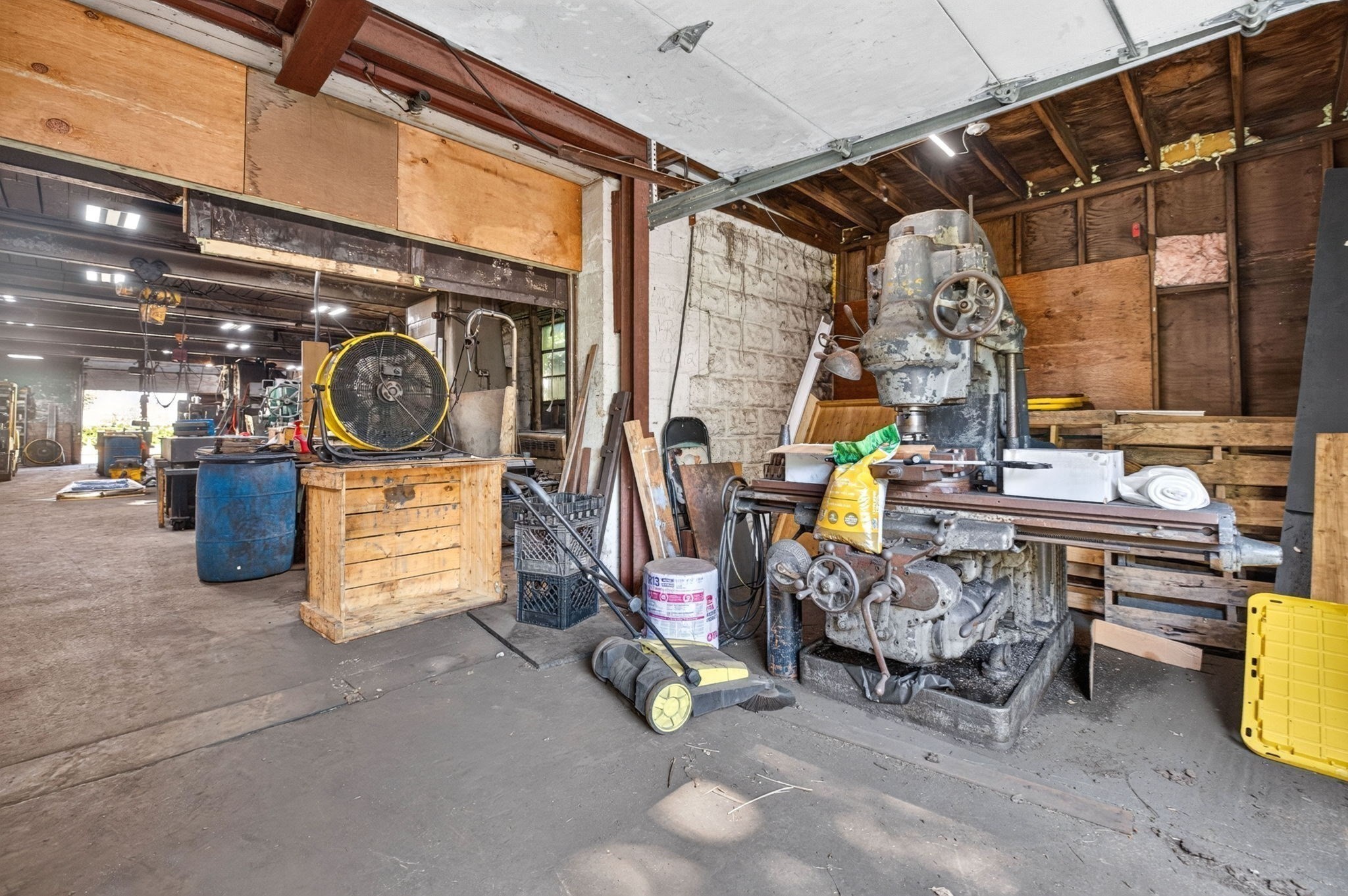 main property photo 7