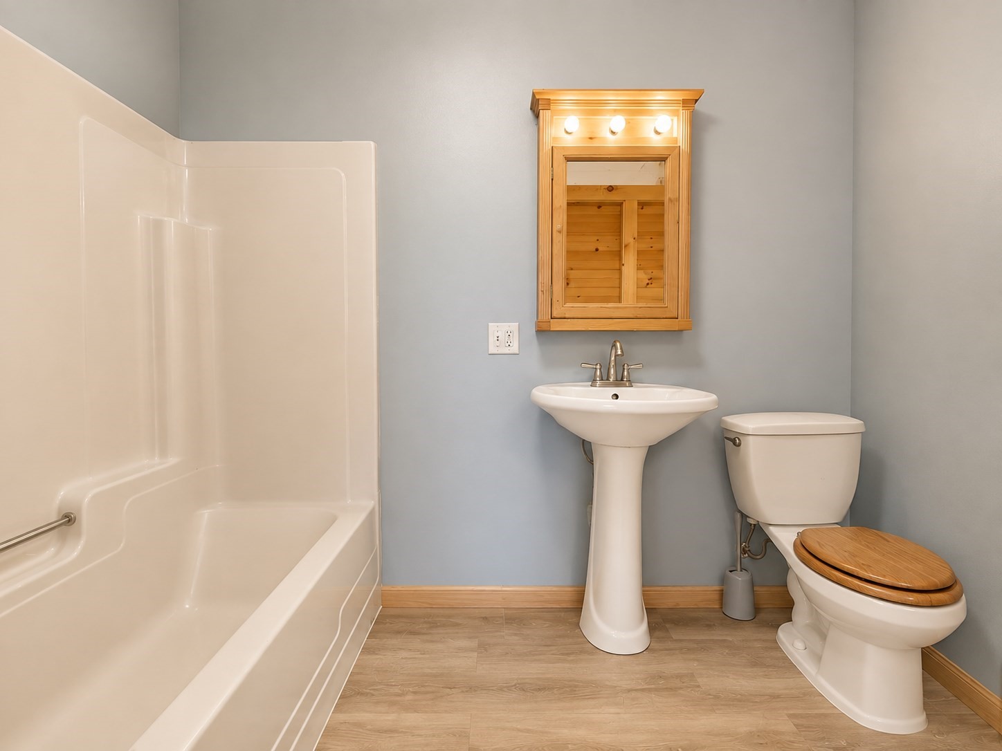 main property photo 7