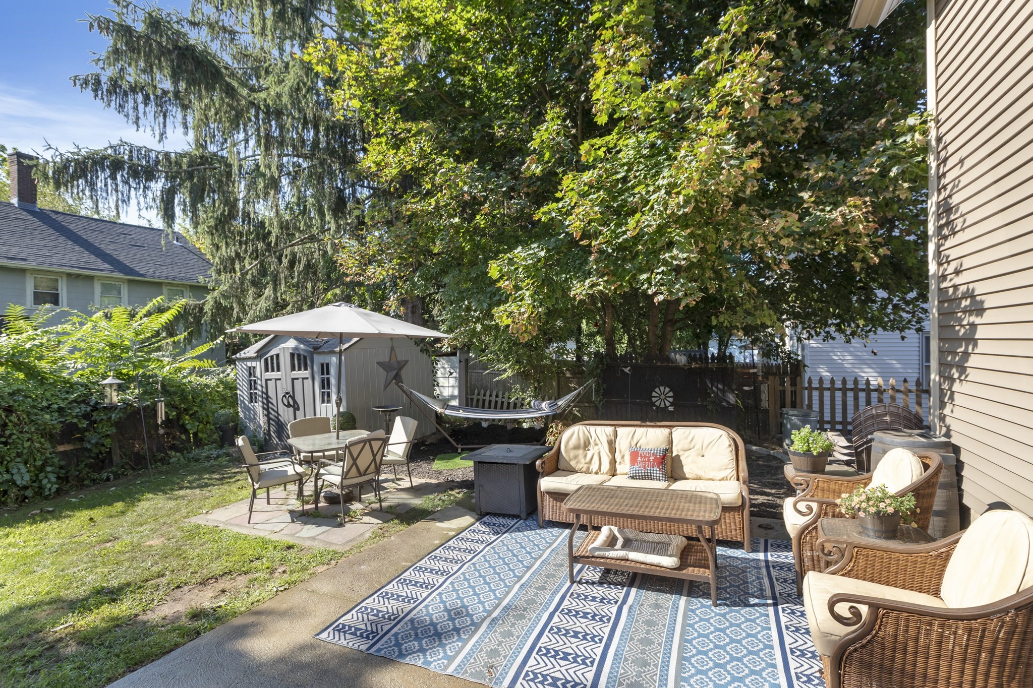 main property photo 6
