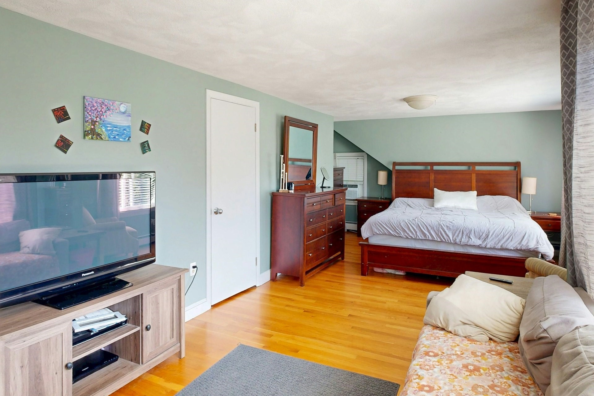 main property photo 18